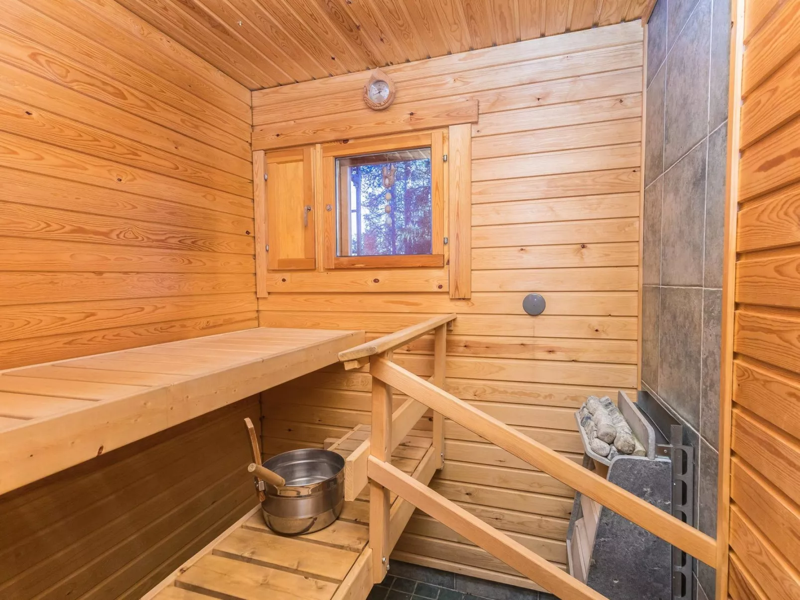 Marjarinne 8 a-Inside