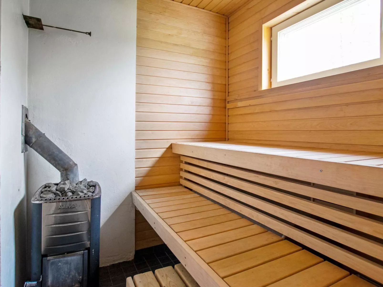 Koskisaari, vaikon loma 2-Dedans