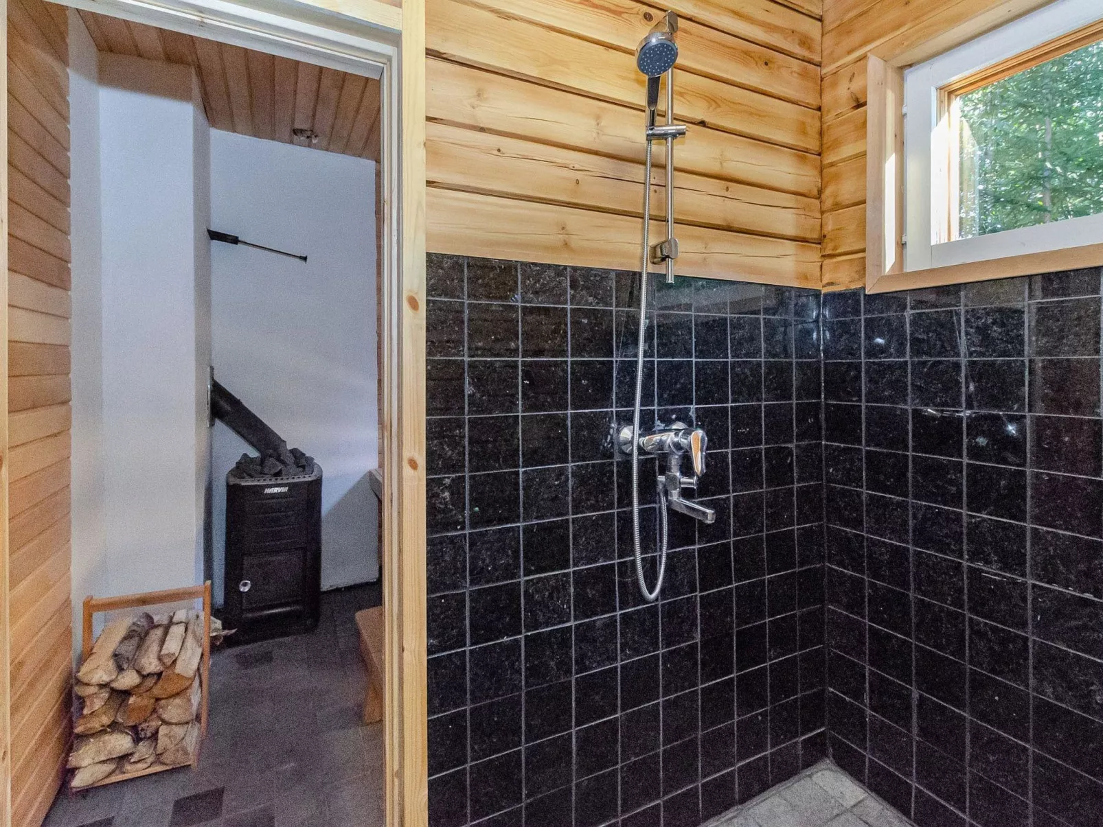 Jussinlahti, vaikon loma 6-Inside