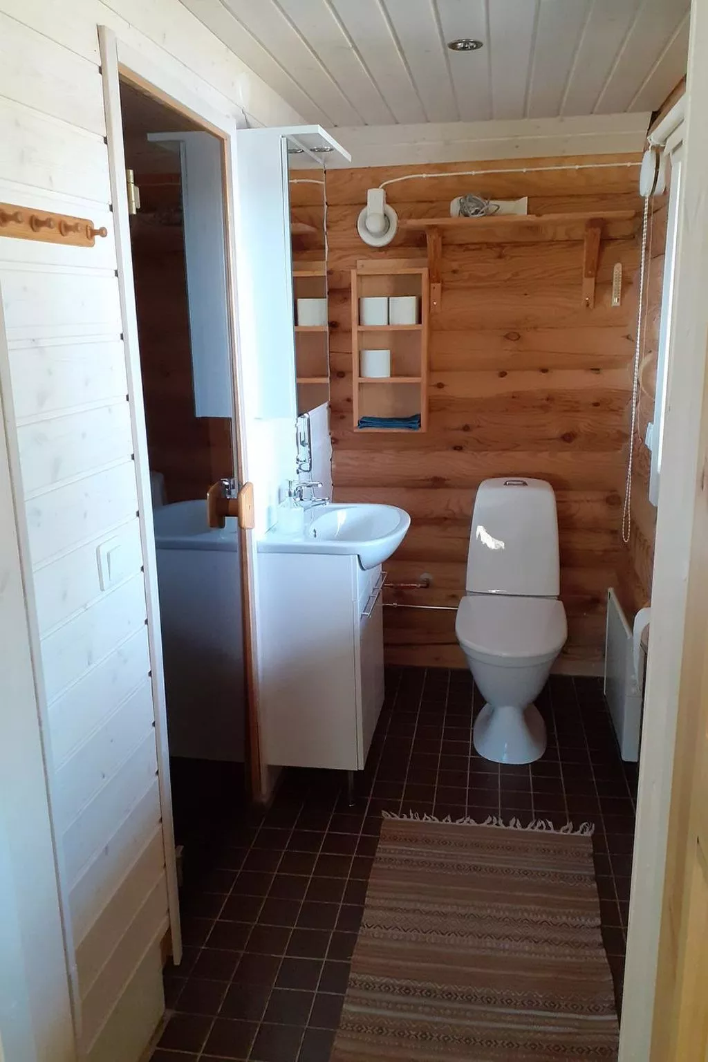 Vekurinveranta-Inside