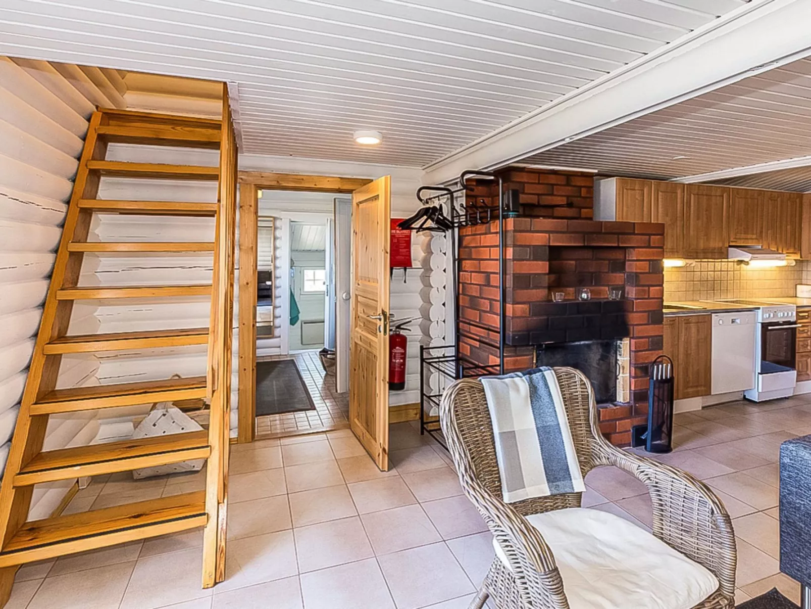 Ranta 2 / 5664-Inside