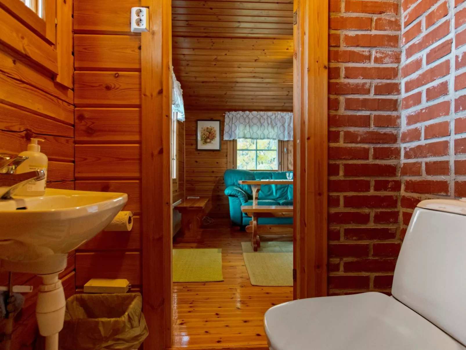 Lahdenpohja, vaikon loma 7-Dedans