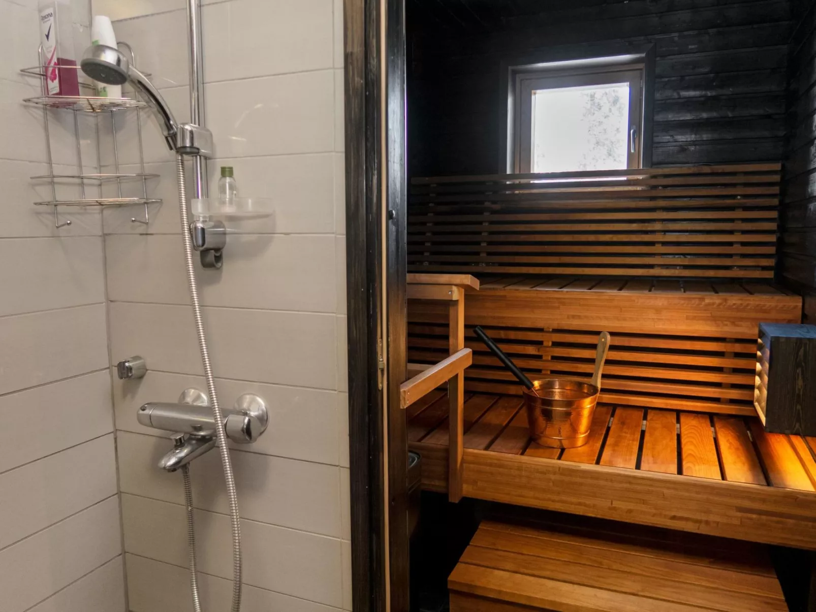 Villa jaloranta a-Dedans