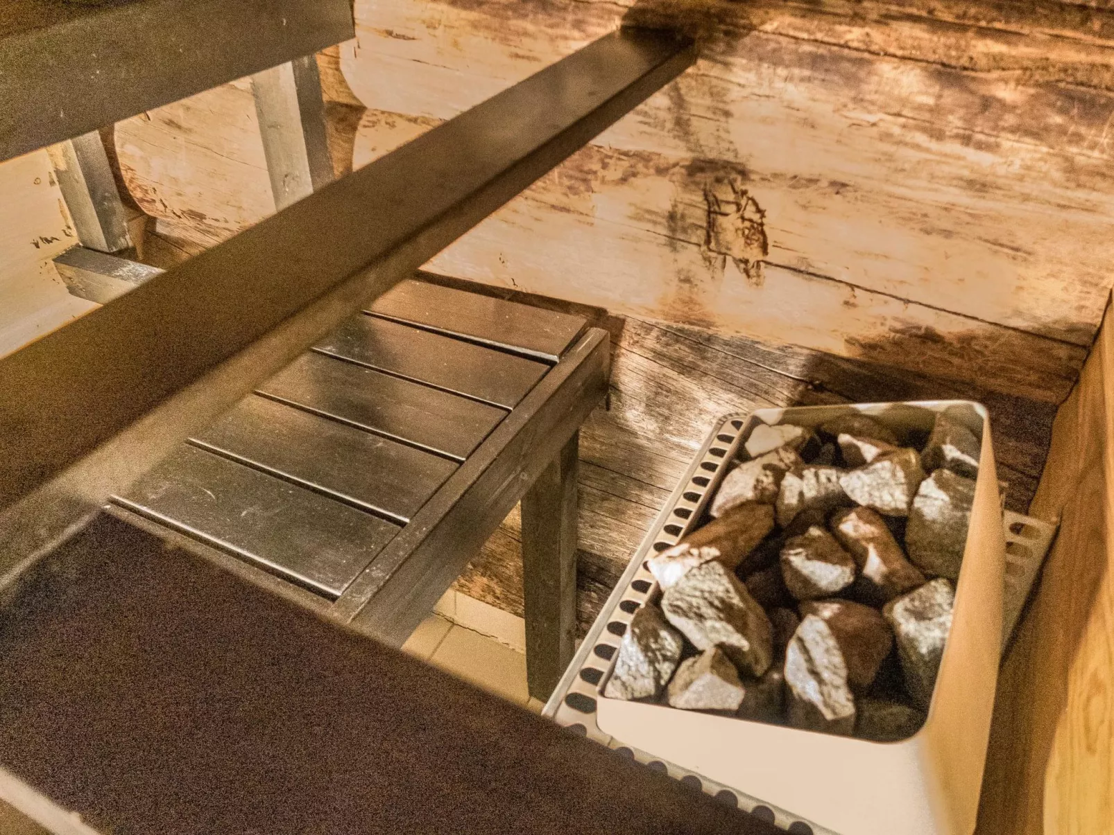 Revonaapa b13-Drinnen