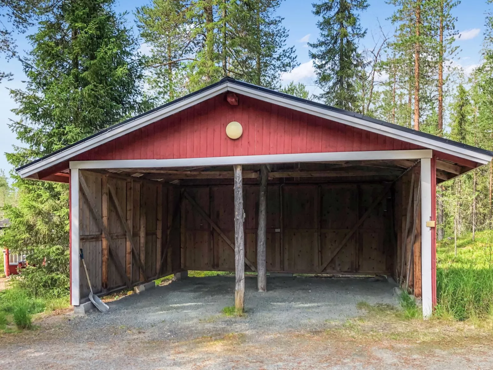 Pajalan hirsitupa-Dedans