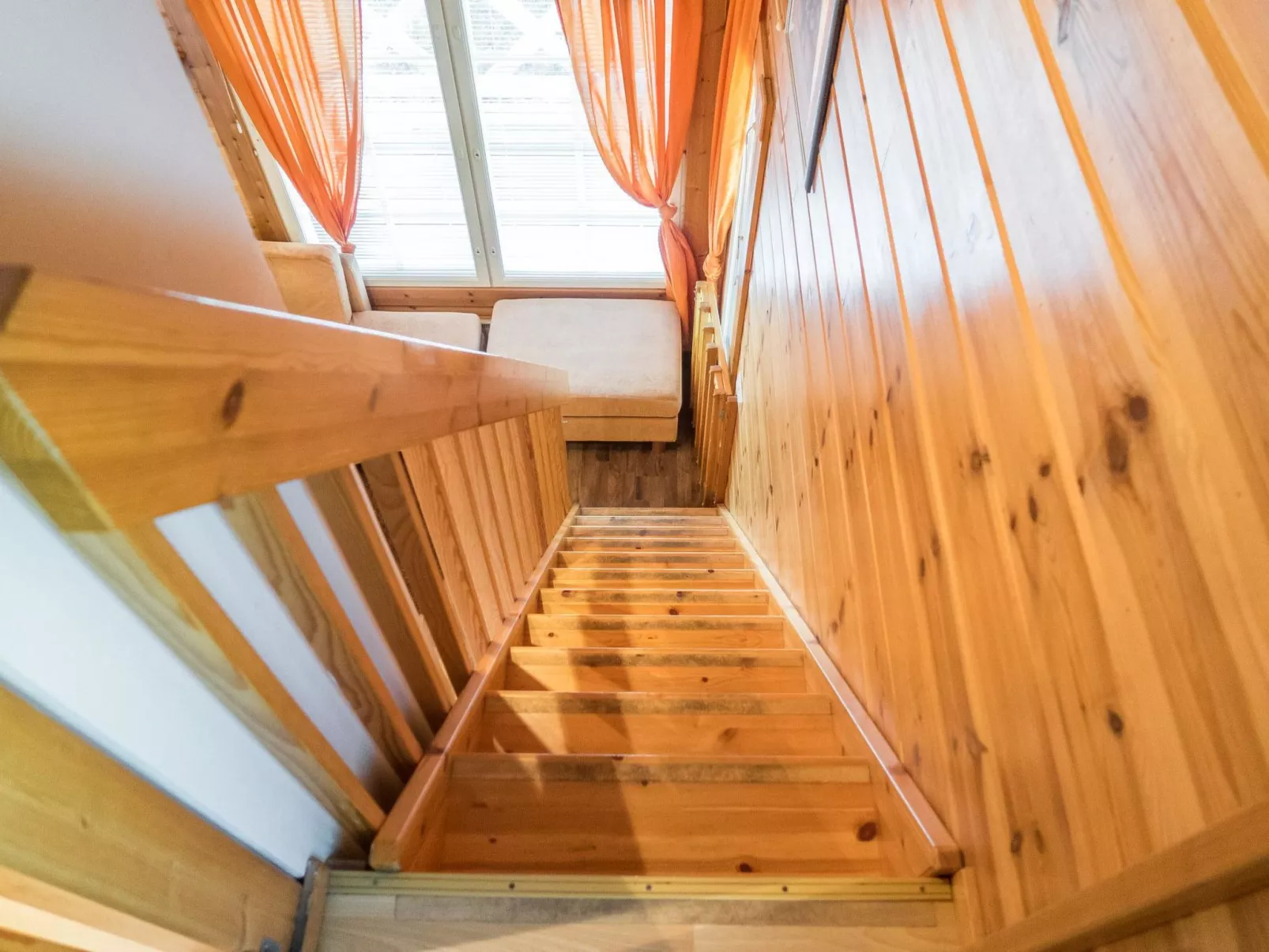 Klz 1. akaatti-Dedans