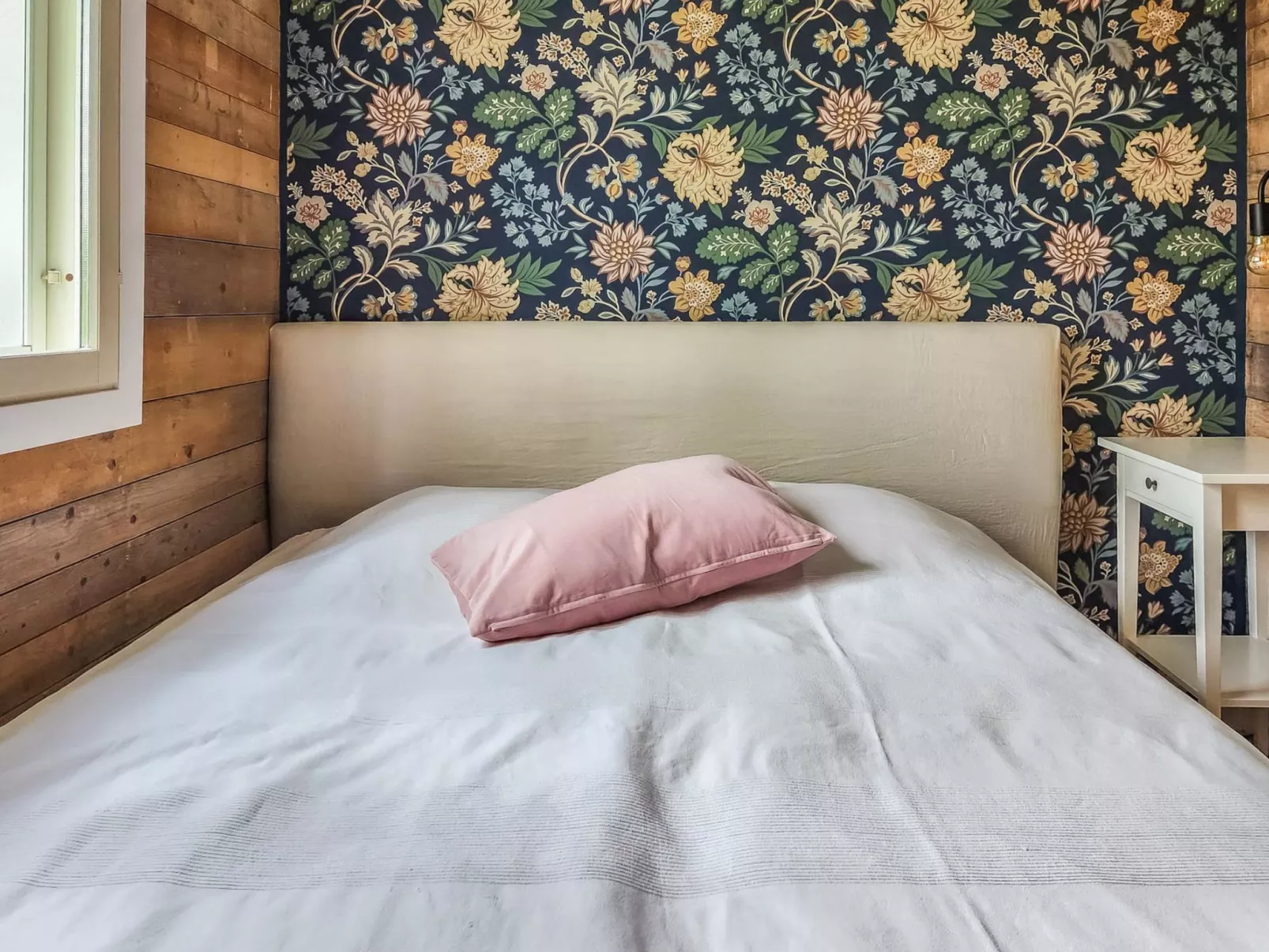 Artturin mökki-Dedans