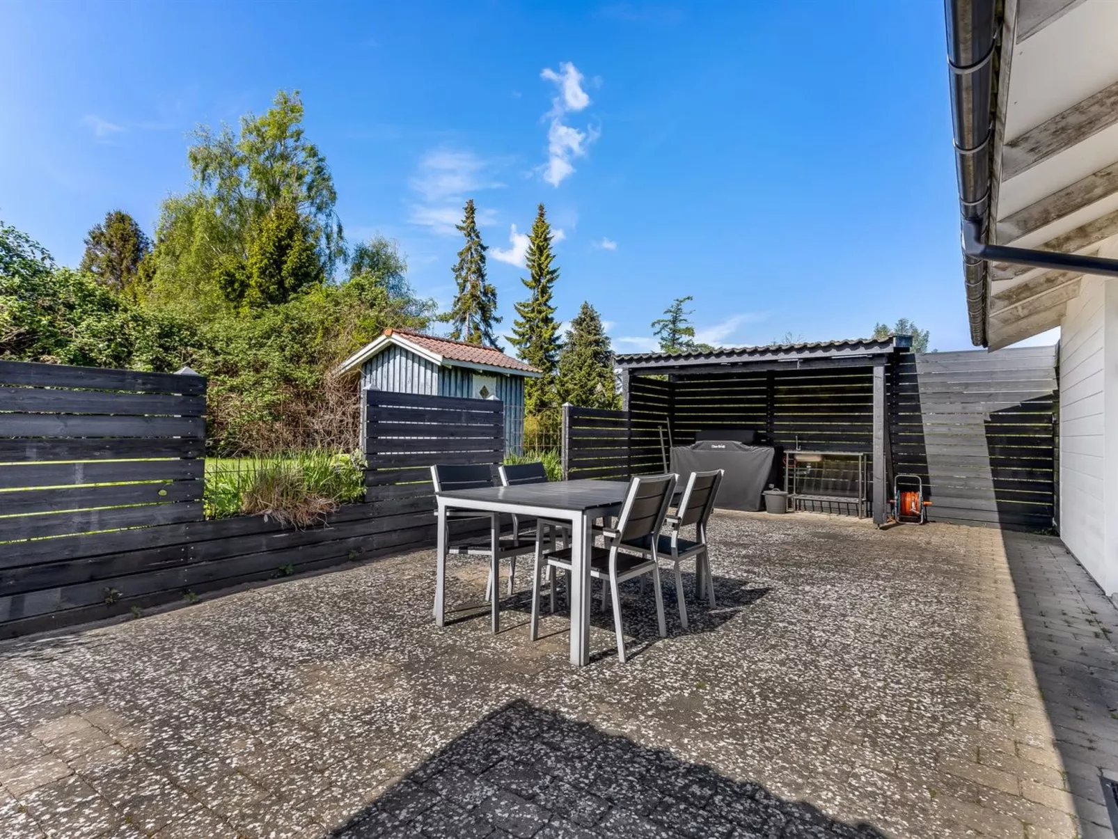 "Prohor" - 150m from the sea-Outside