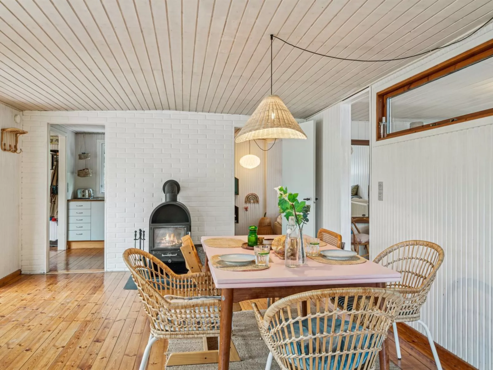 "Tatyana" - 1.6km from the sea-Inside