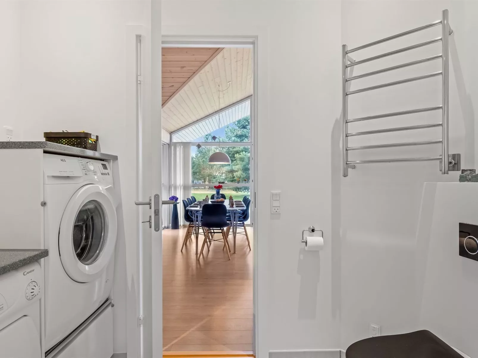 "Teija" - 600m to the fjord-Inside