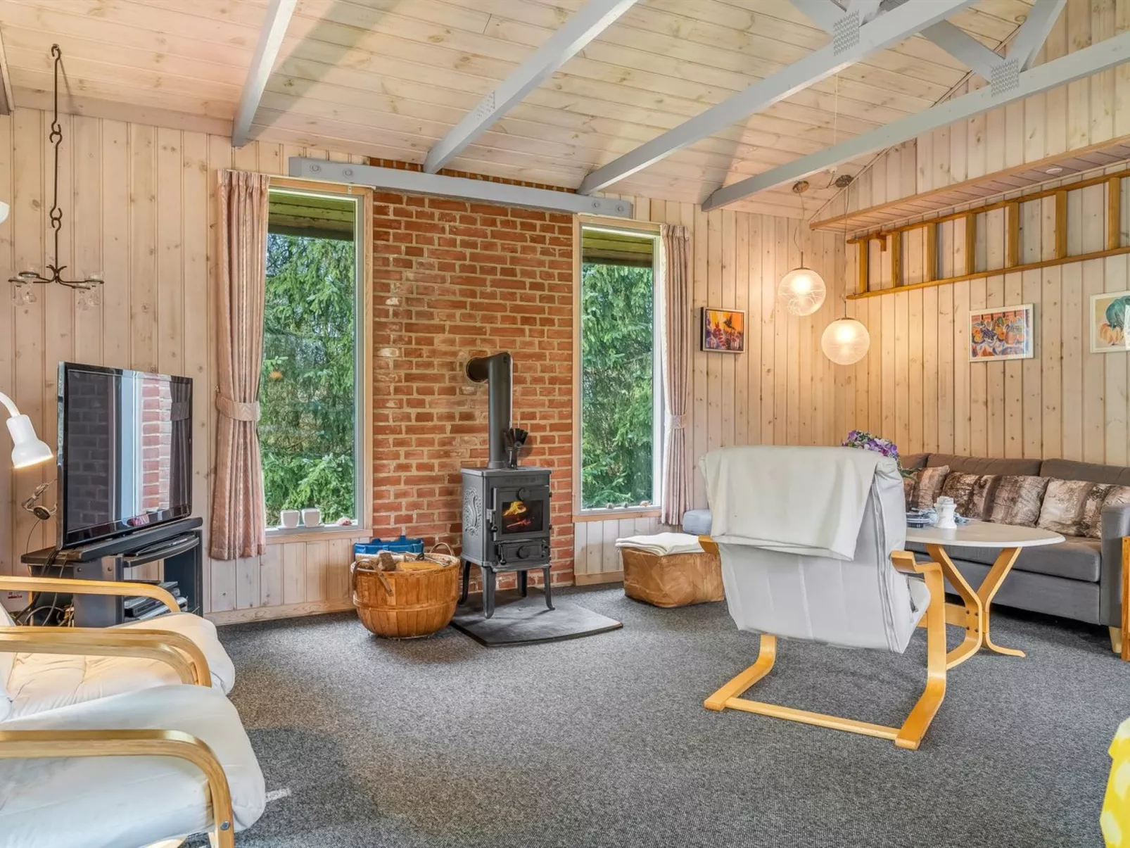 "Franzisca" - 200m to the fjord-Drinnen