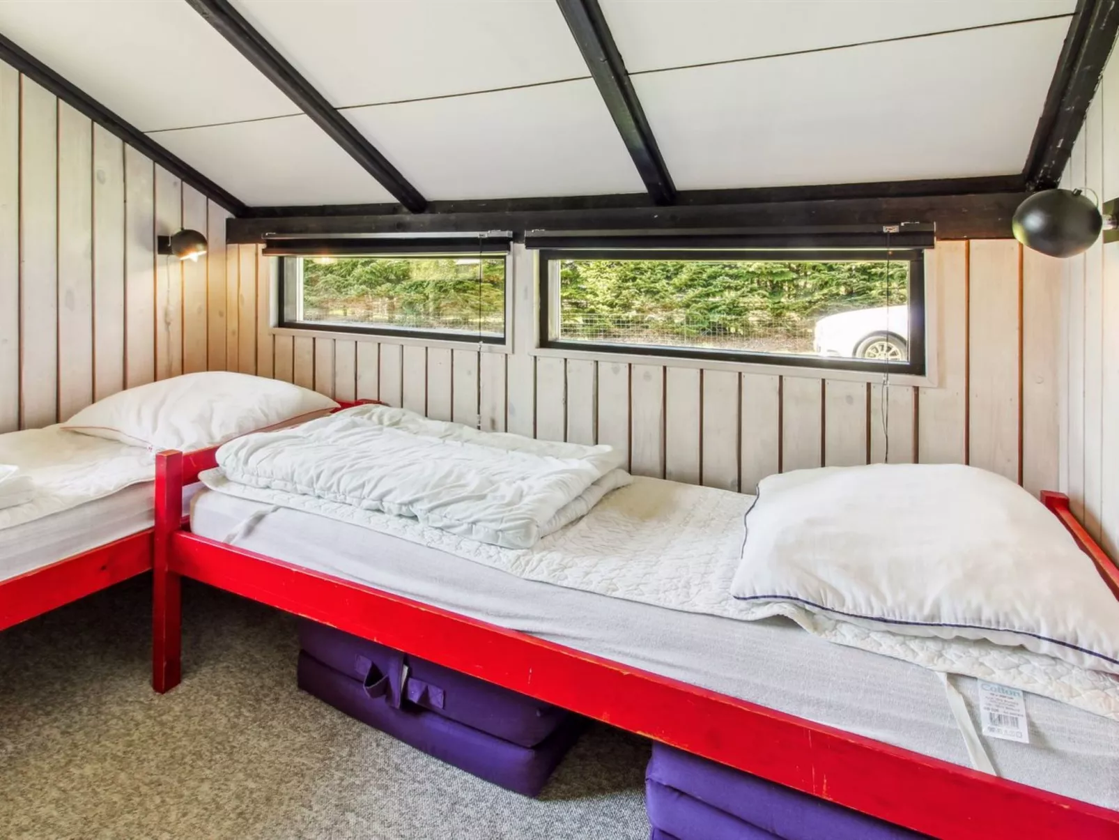 "Winter" - 31km from the sea-Inside