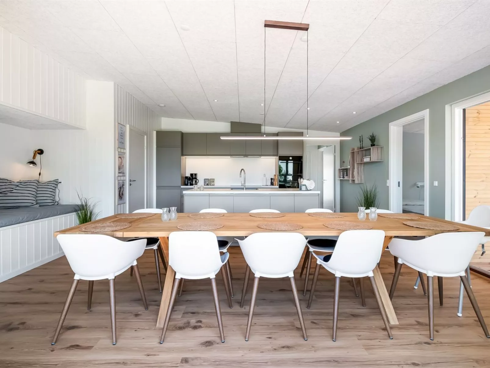 "Arjuna" - 750m from the sea-Inside