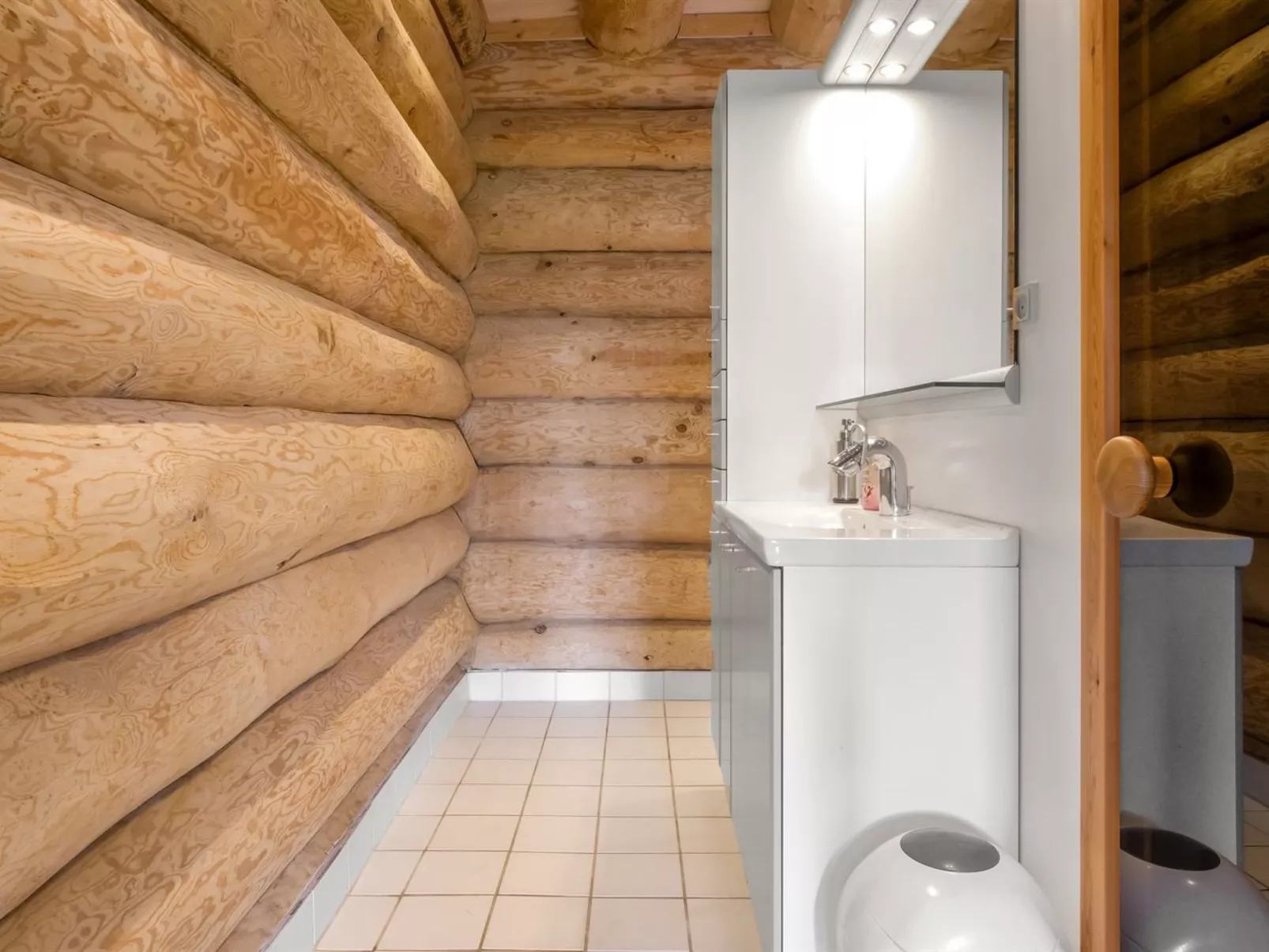 "Mojag" - 900m from the sea-Dedans