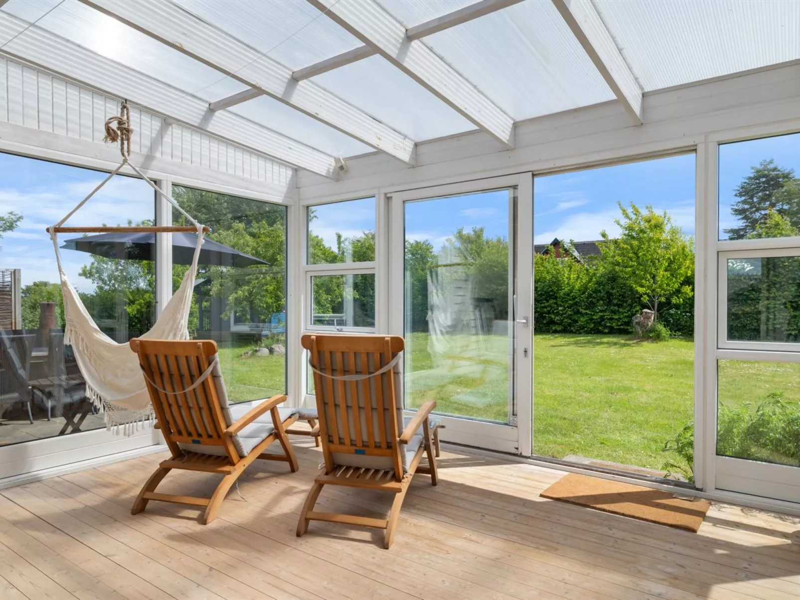 "Nis" - 250m from the sea-Inside