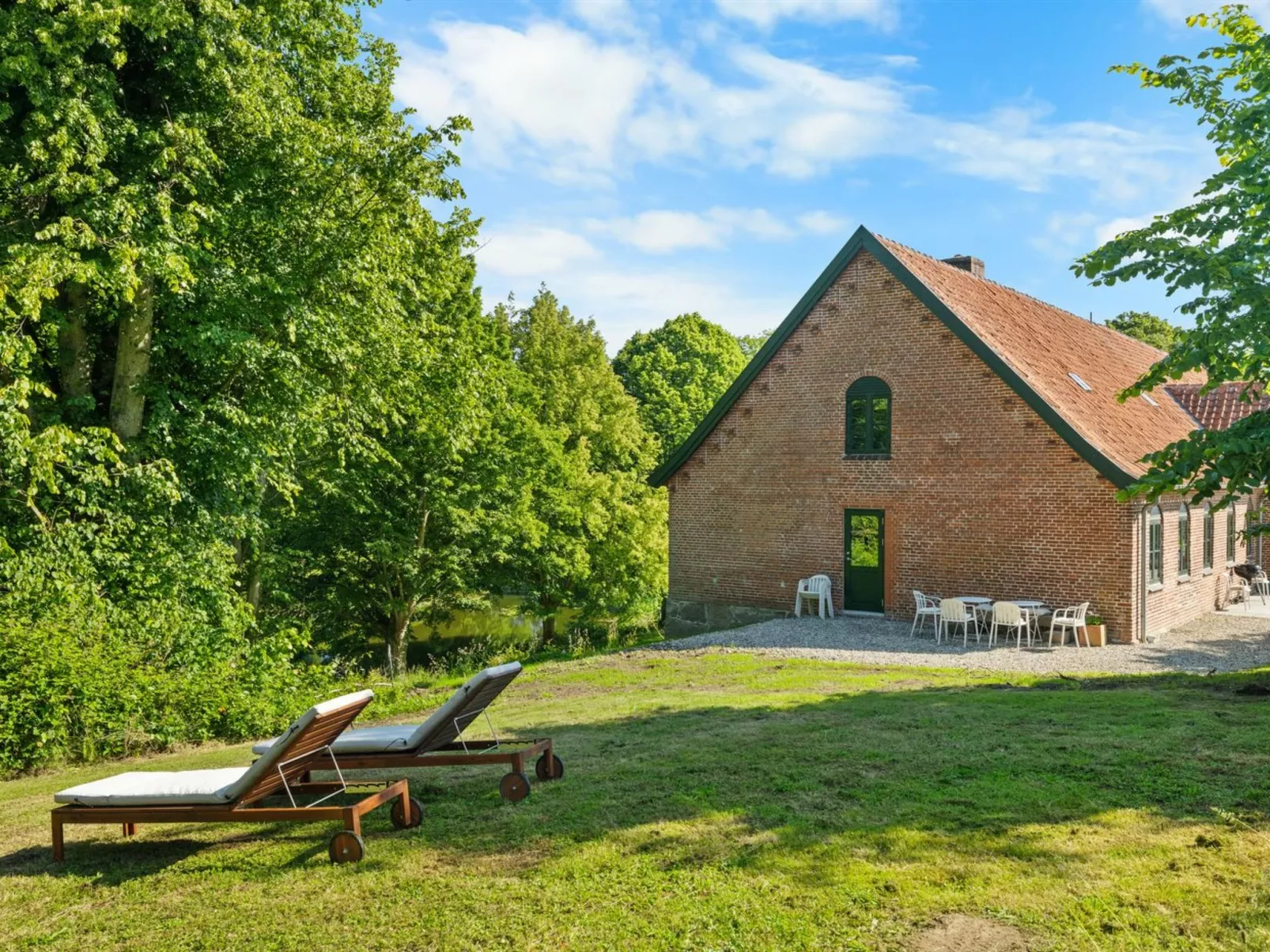 "Brun" - 1.5km from the sea-Outside