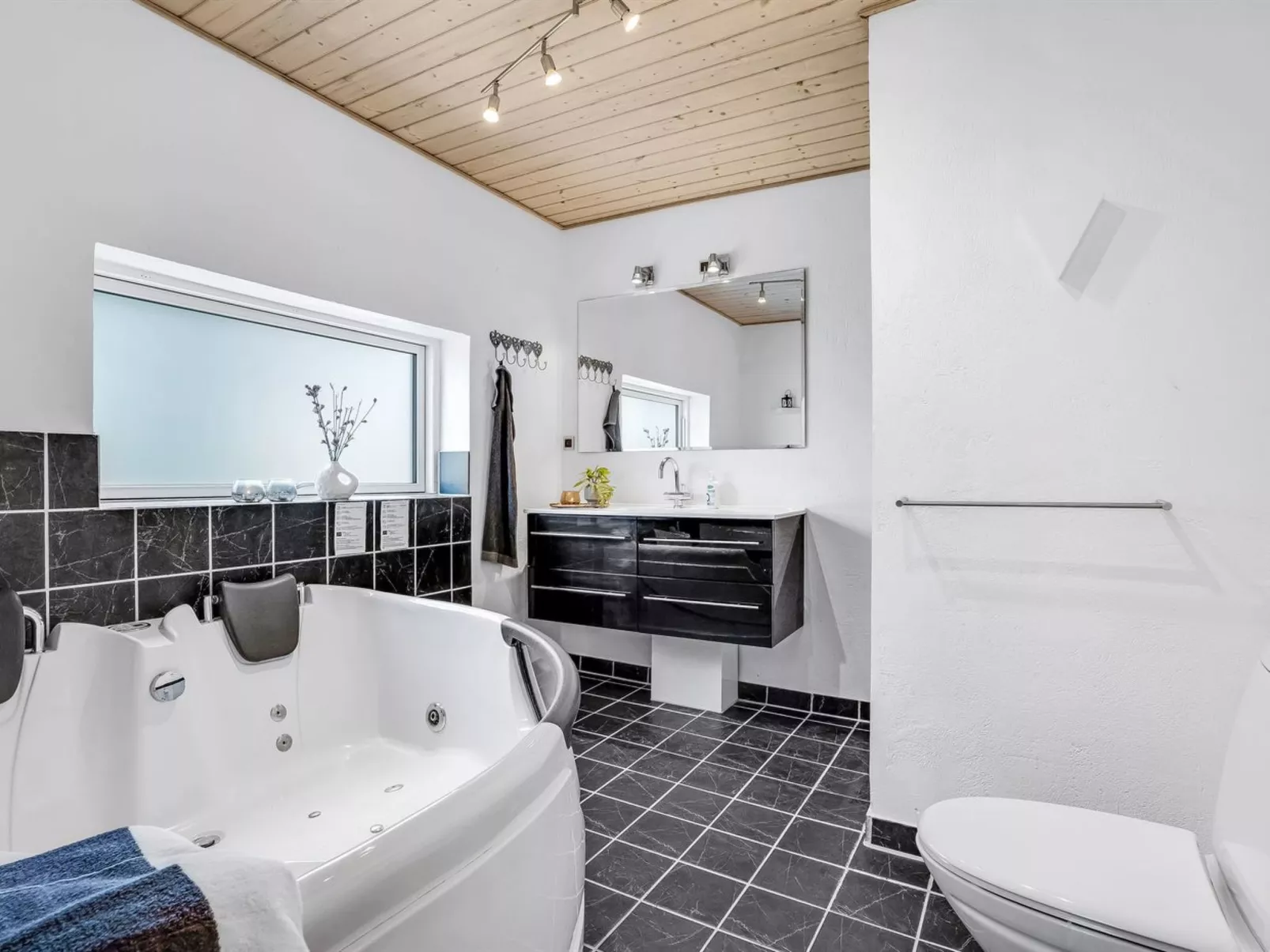 "Helin" - 800m from the sea-Inside