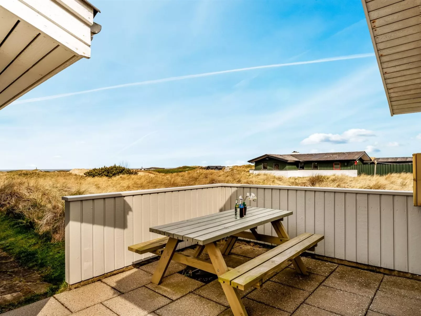 "Fridgerd" - 300m from the sea-Outside