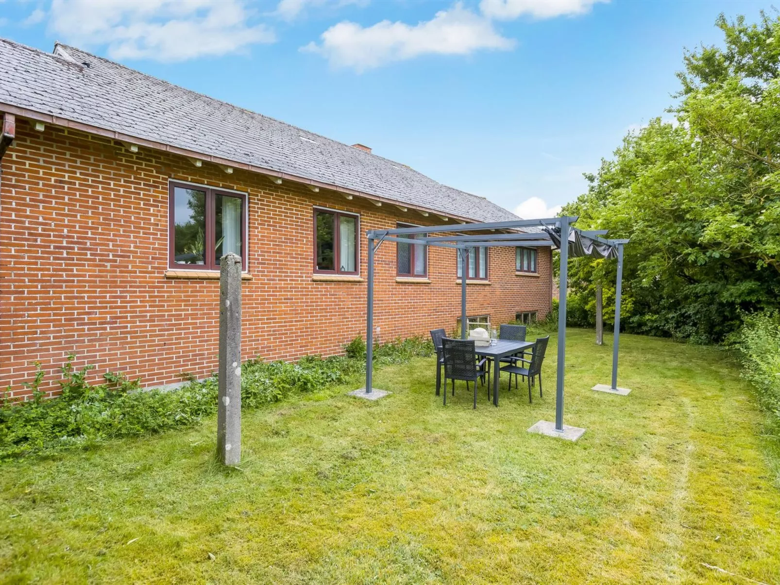 "Hiarni" - 12km from the sea-Outside