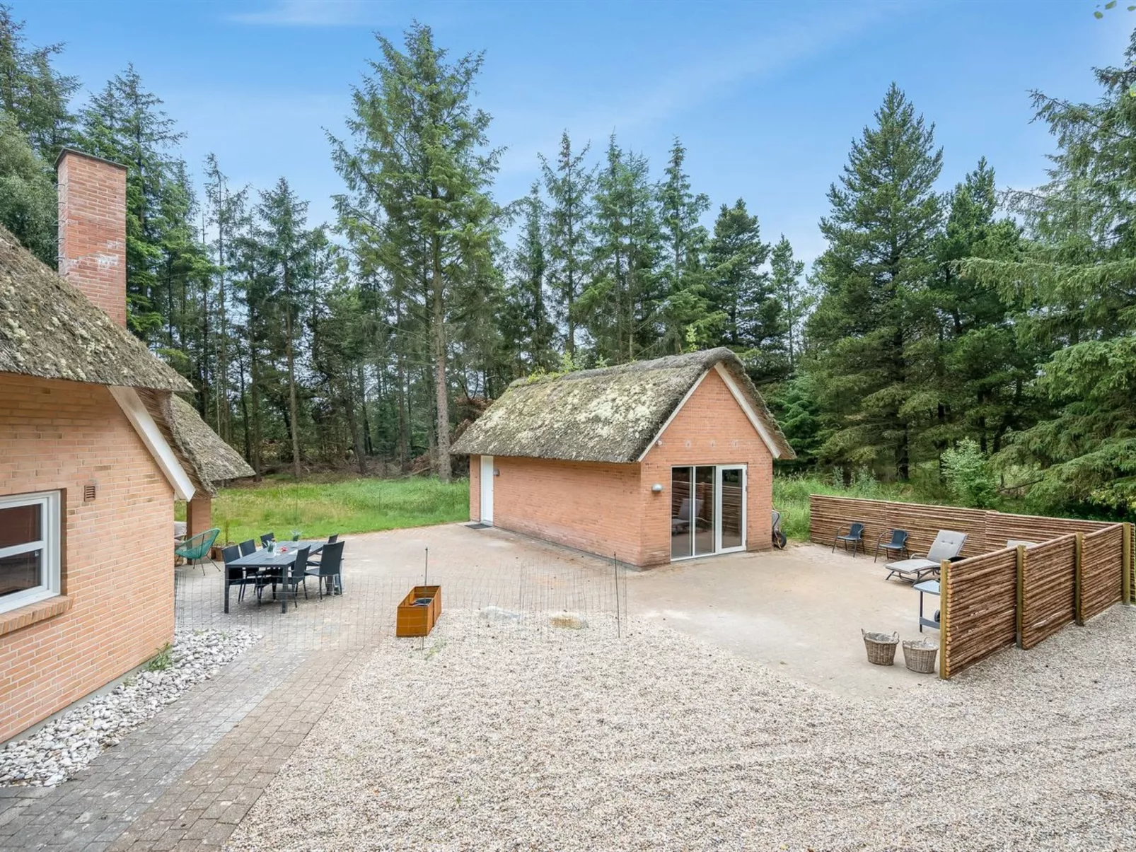 "Batsha" - 1.7km from the sea-Dehors