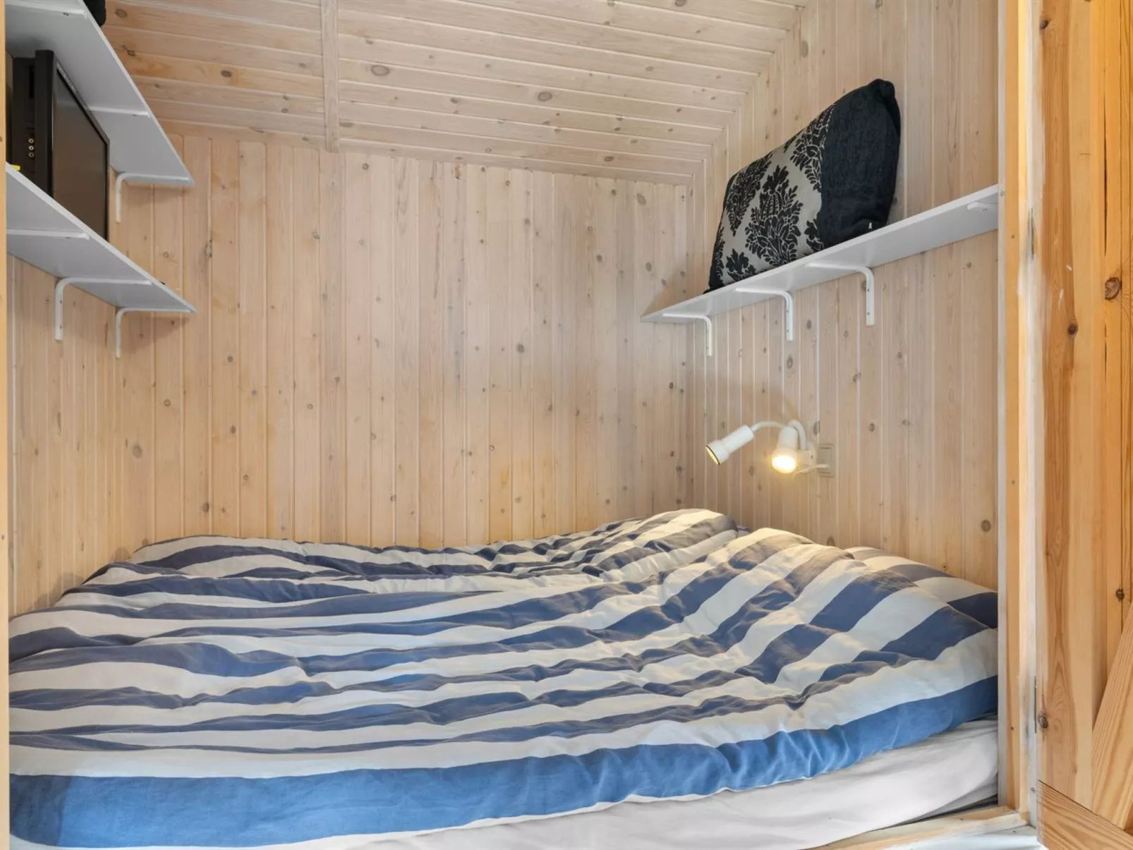 "Frederikke" - 875m from the sea-Inside