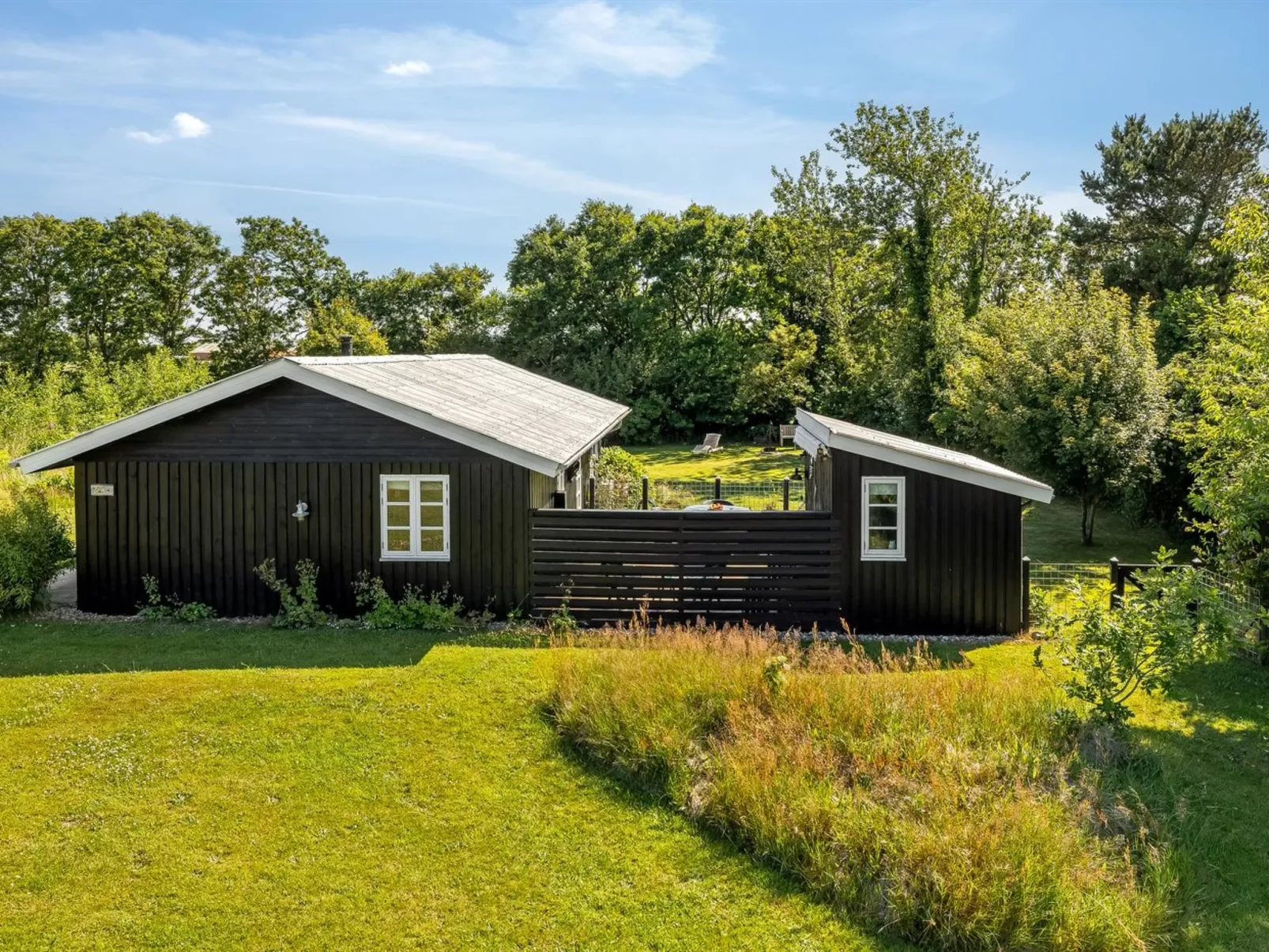 "Voitto" - 1km to the fjord-Draußen