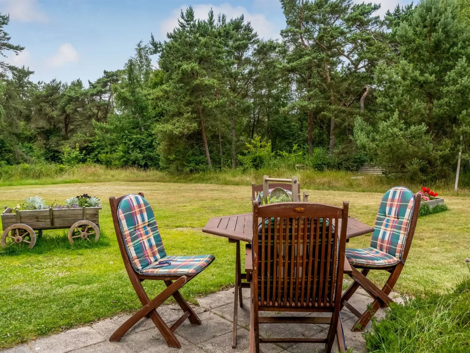 "Hoat" - 1.7km from the sea-Outside