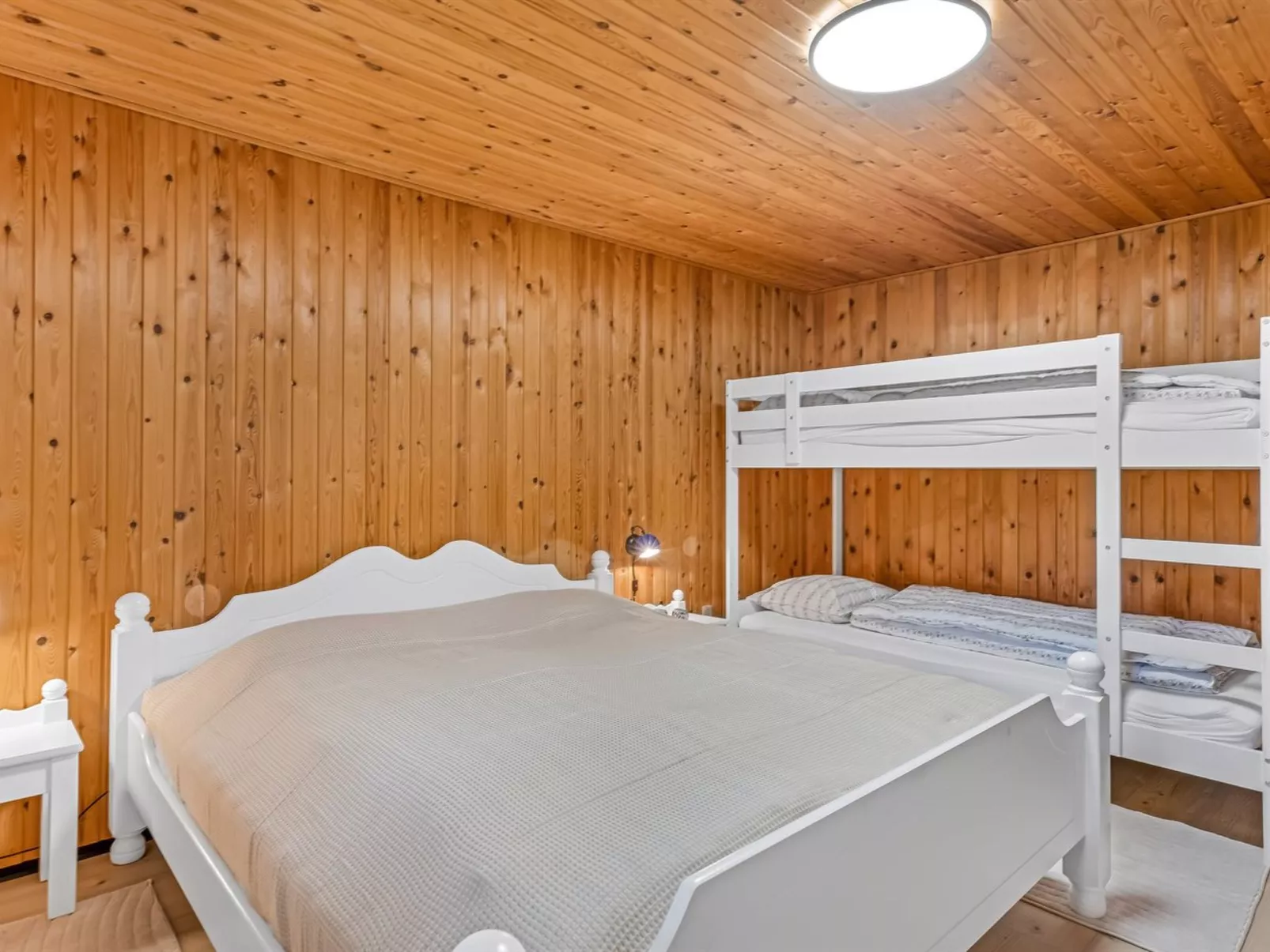 "Menard" - 1.2km from the sea-Drinnen