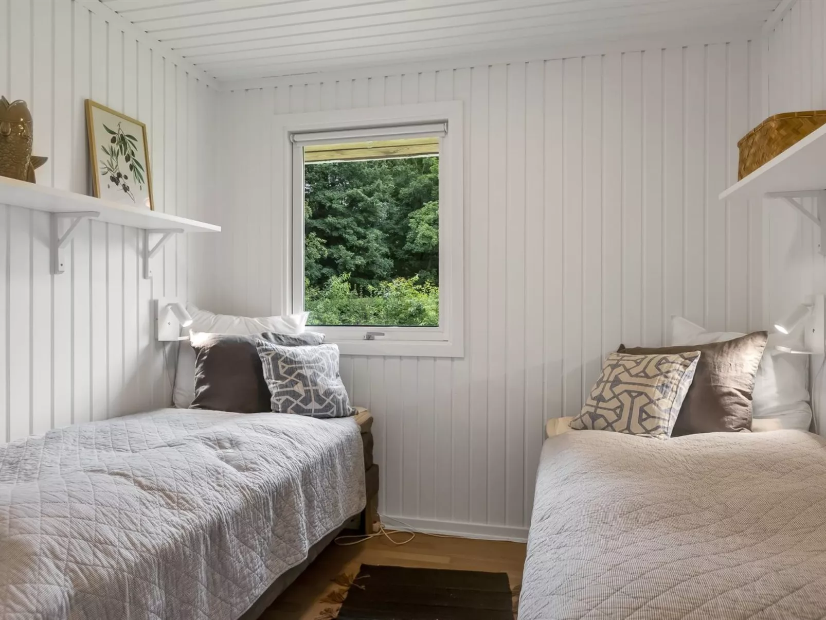 "Göran" - 30km from the sea-Dedans