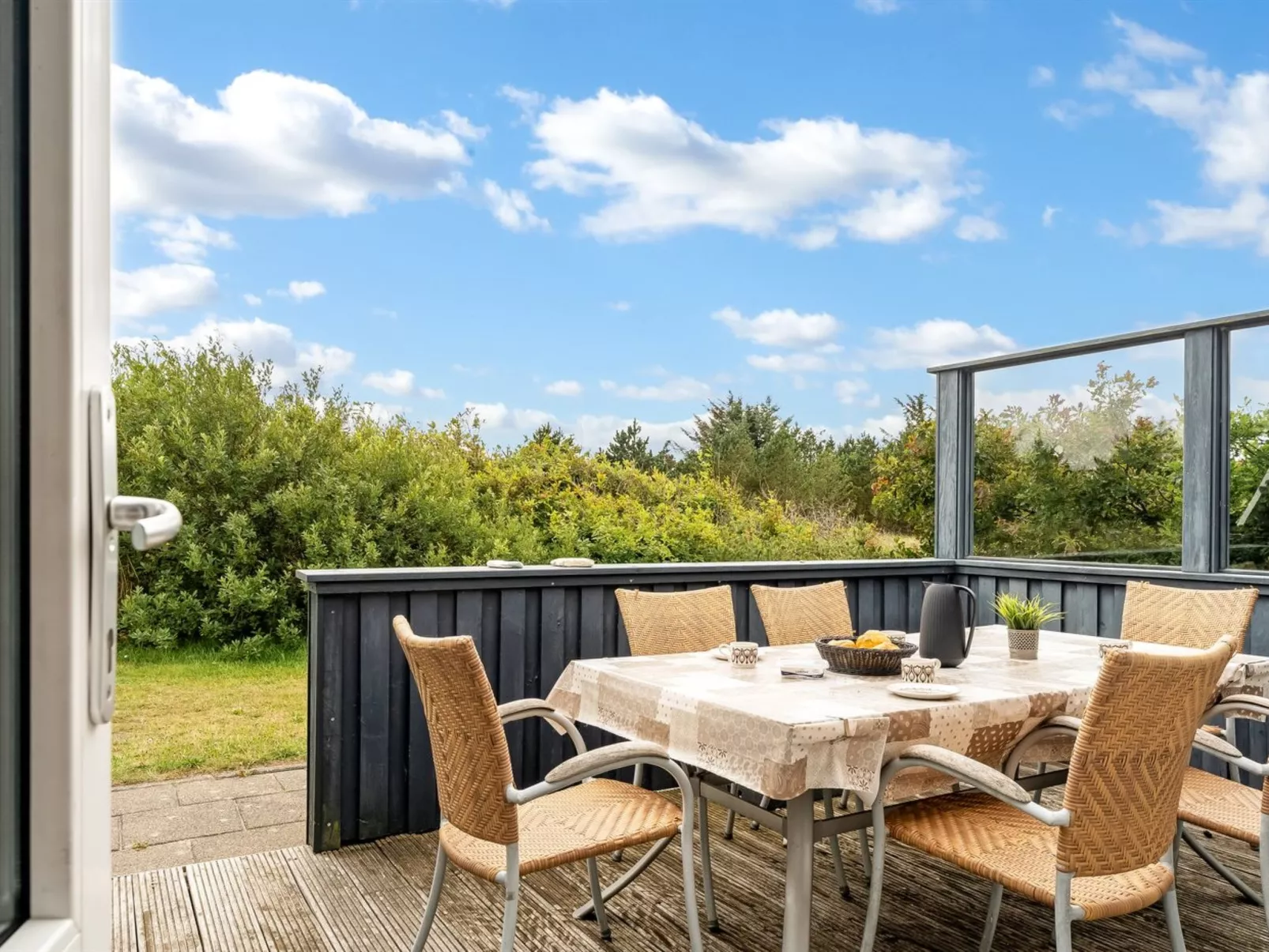 "Claudine" - 700m from the sea-Outside