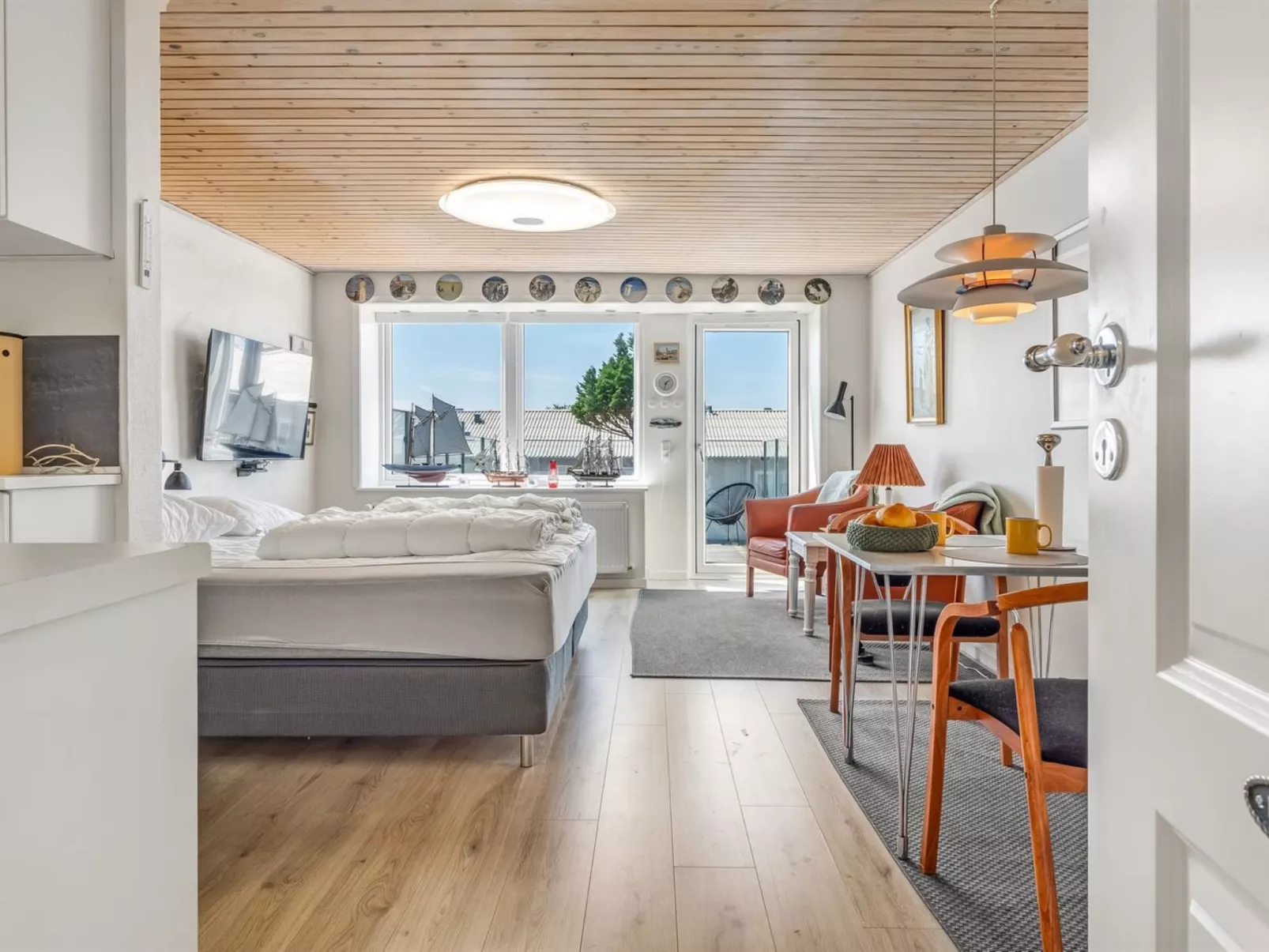 "Økil" - 2km from the sea-Dedans