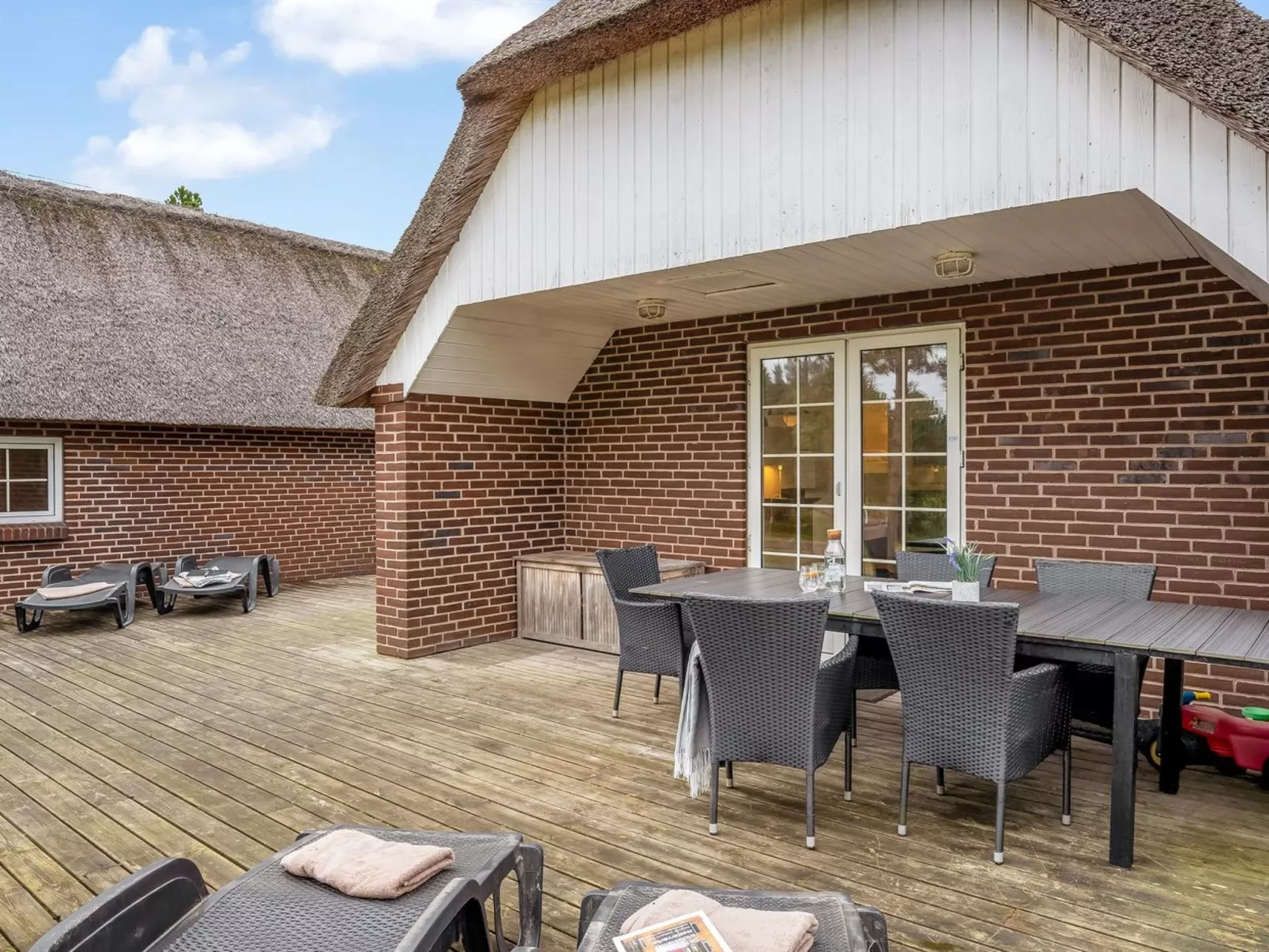 "Alisa" - 2km from the sea-Draußen