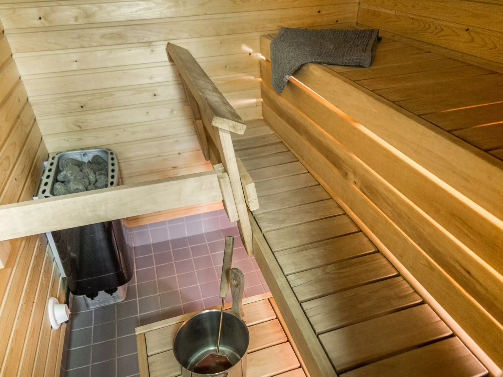 Point vale 1 as 6-Inside