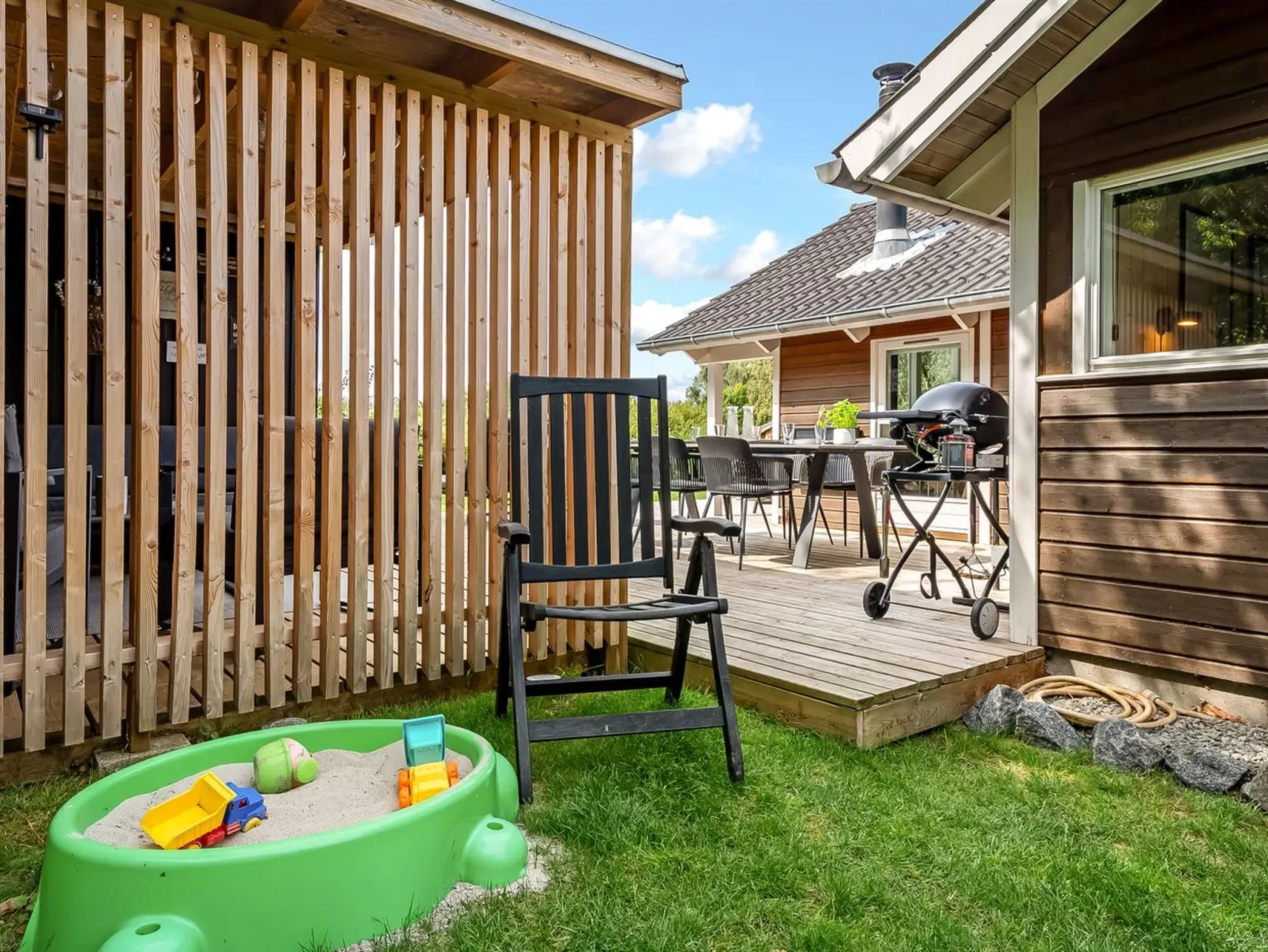 "Mieka" - 500m from the sea-Outside