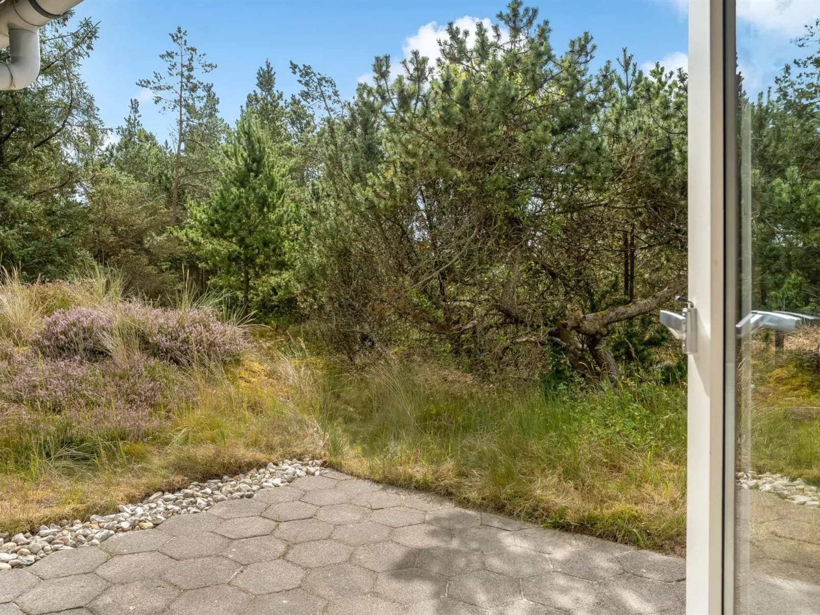 "Saila" - 1.2km from the sea-Outside