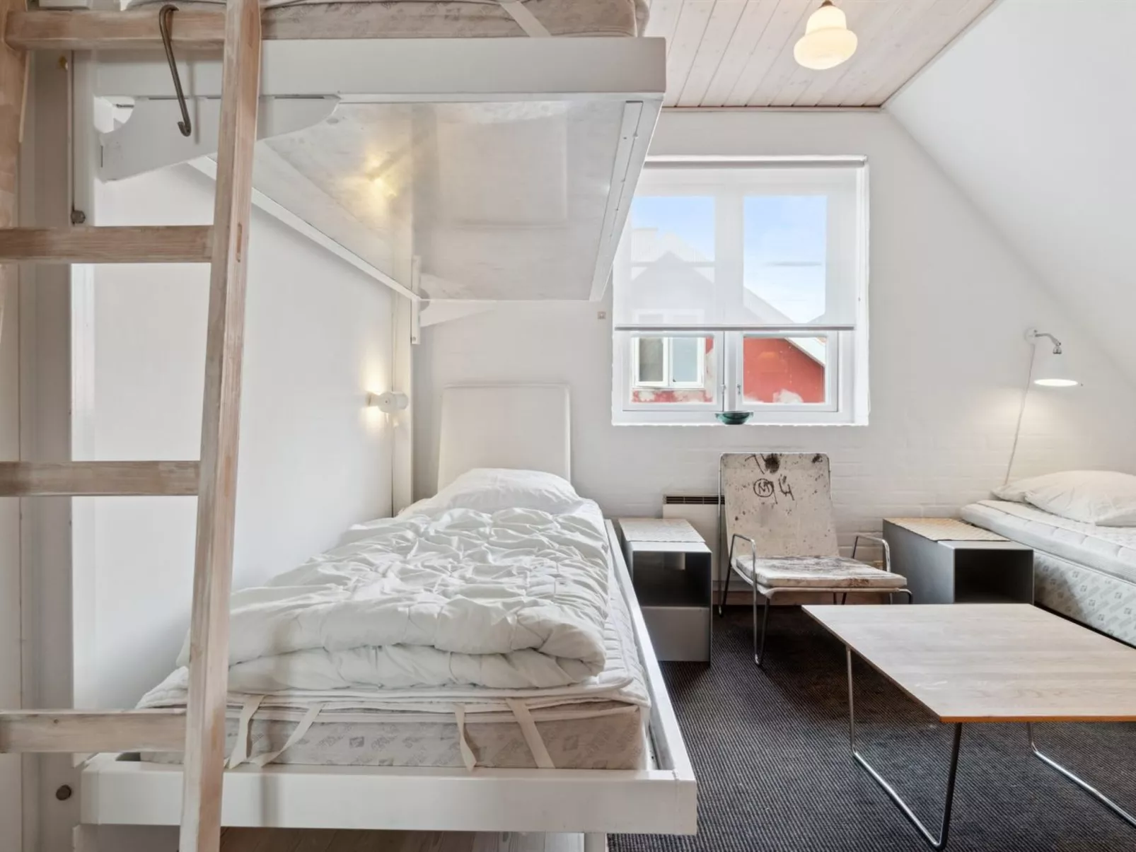 "Habbo" - 300m from the sea-Dedans