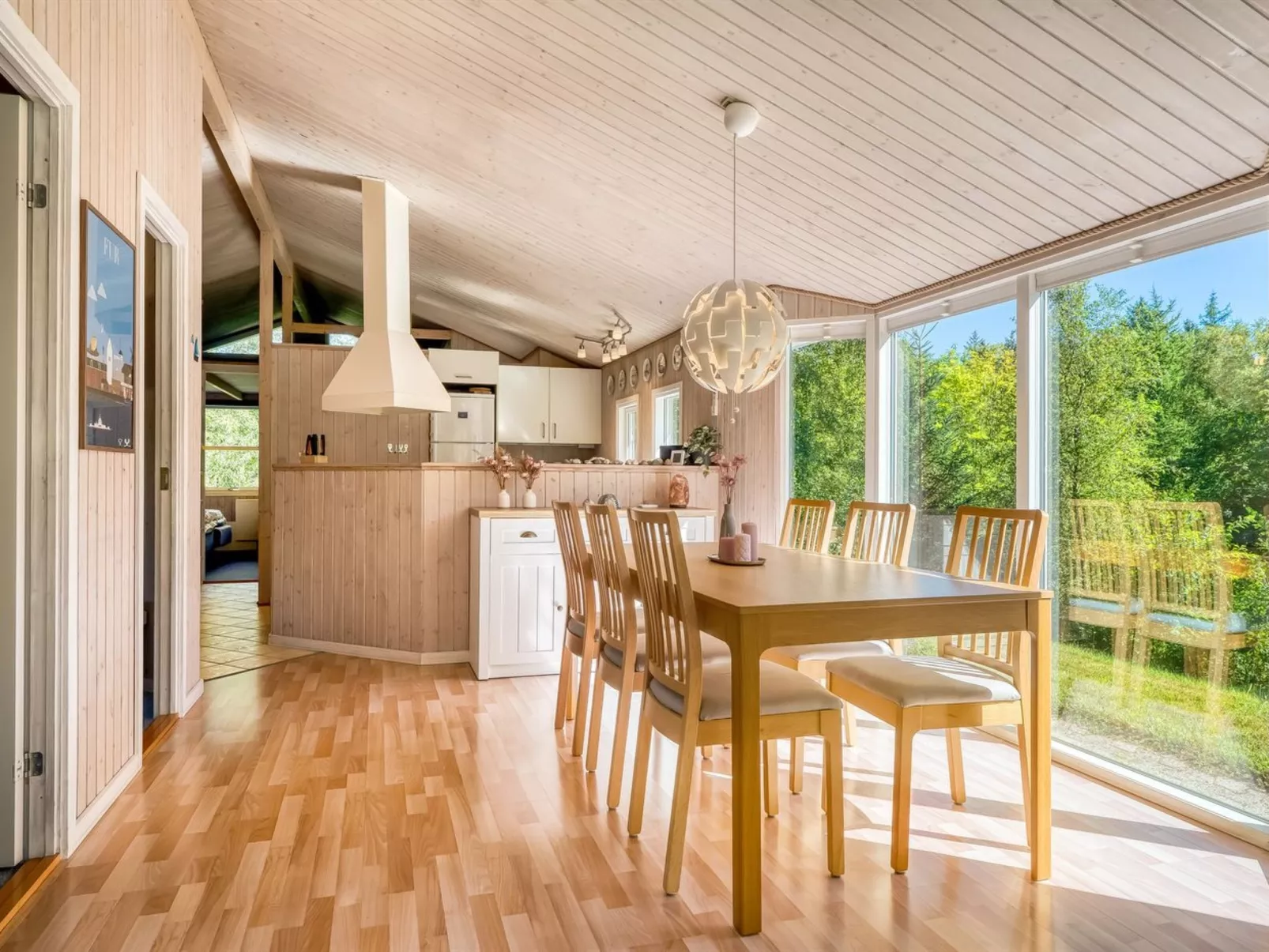 "Elizabeth" - 150m to the fjord-Drinnen