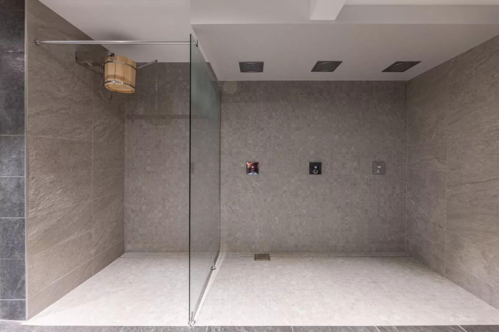 Le Cristal Lodge-R3TS-Badezimmer