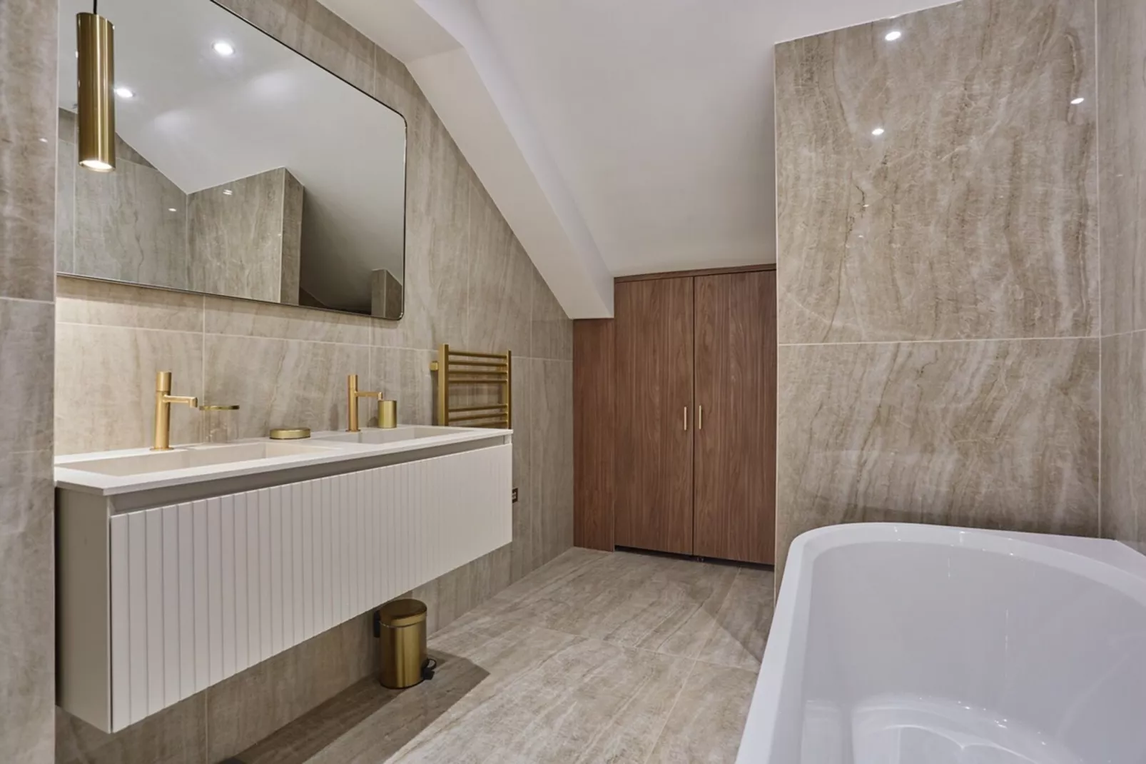 BOETIE 2 NEW-Non tagué