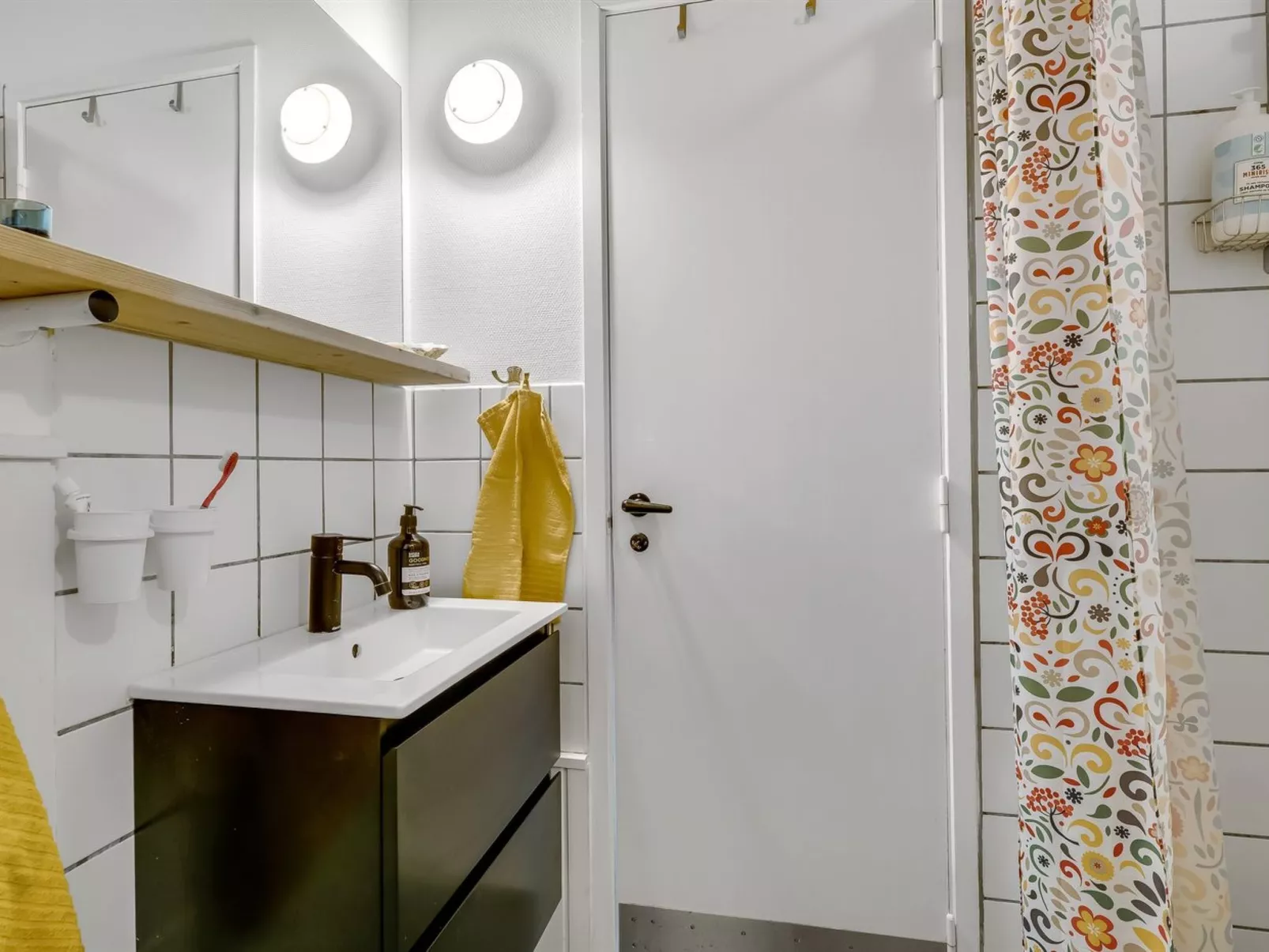 "Ingobert" - 600m from the sea-Inside