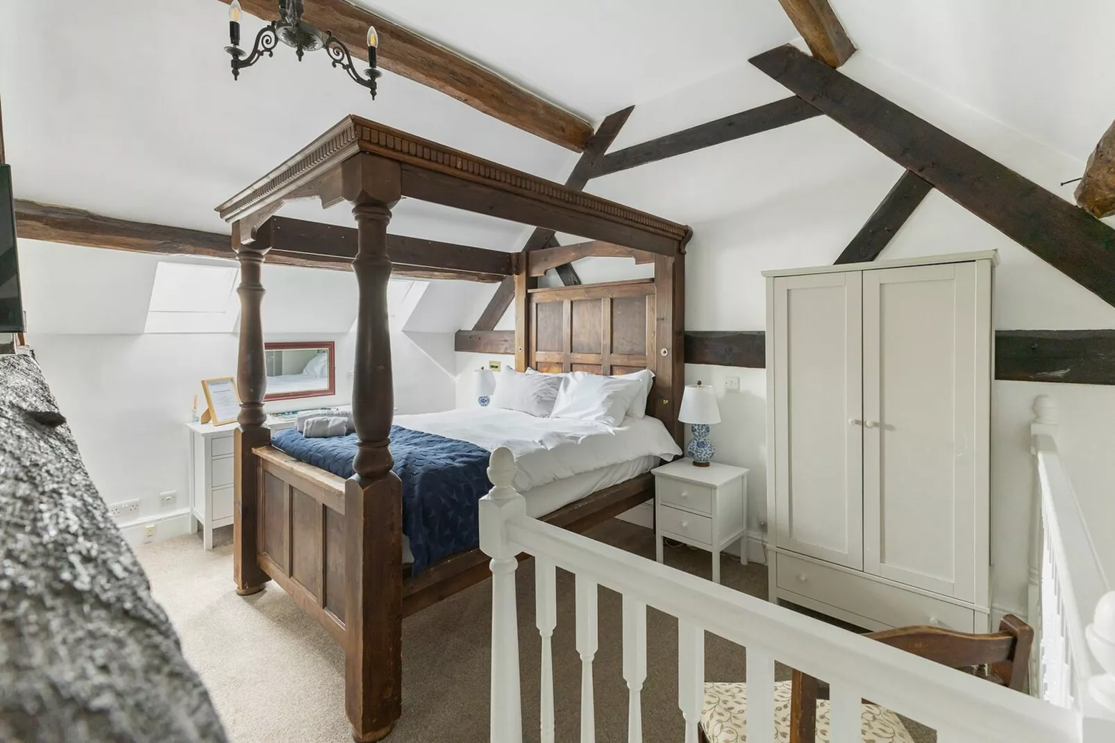 EN_DBY009_Standard Single Room - Shared-Chambre