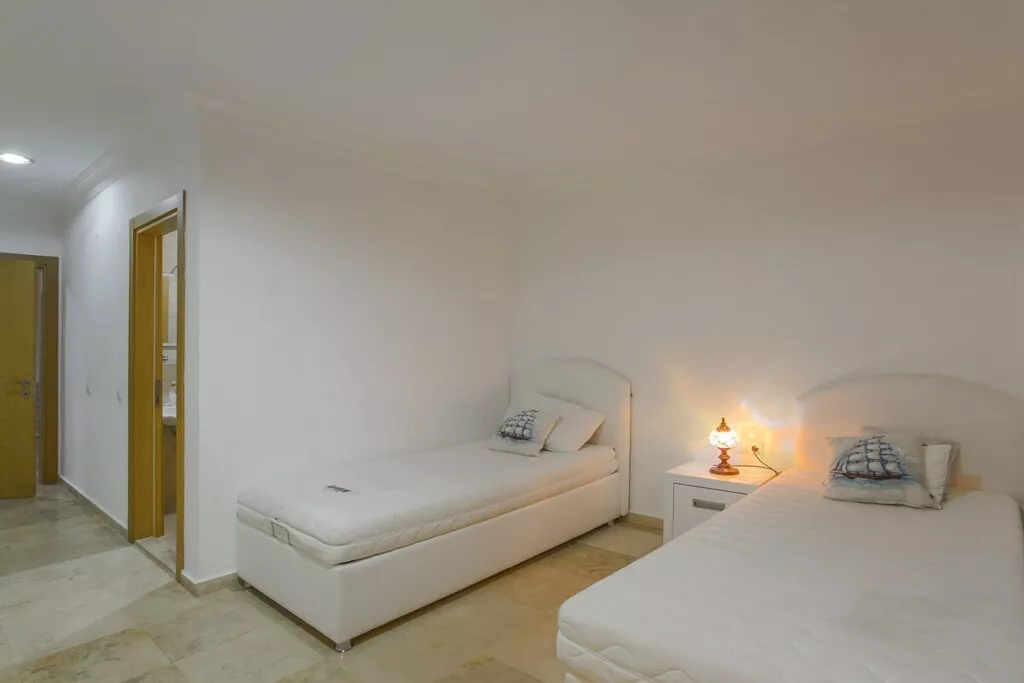 624613-Nicht zugeordnet