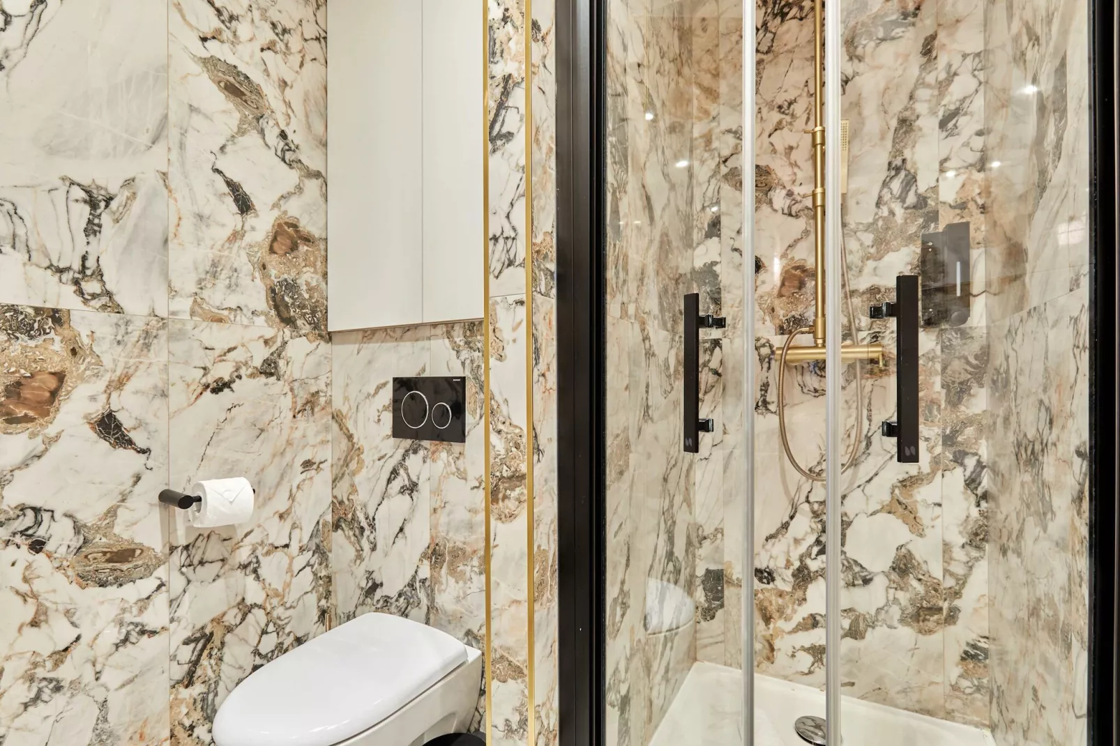 COLISEE A-Image-tags.