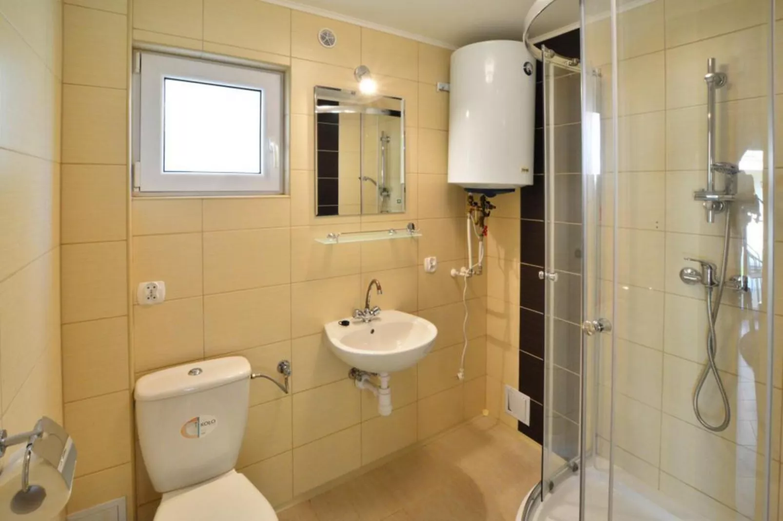 Domek piętrowy 8-osobowy Ustronie Morskie-Bathroom