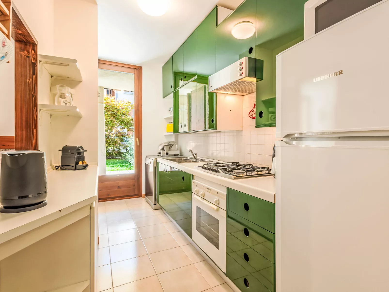 Monte Confinale Garden View-Drinnen