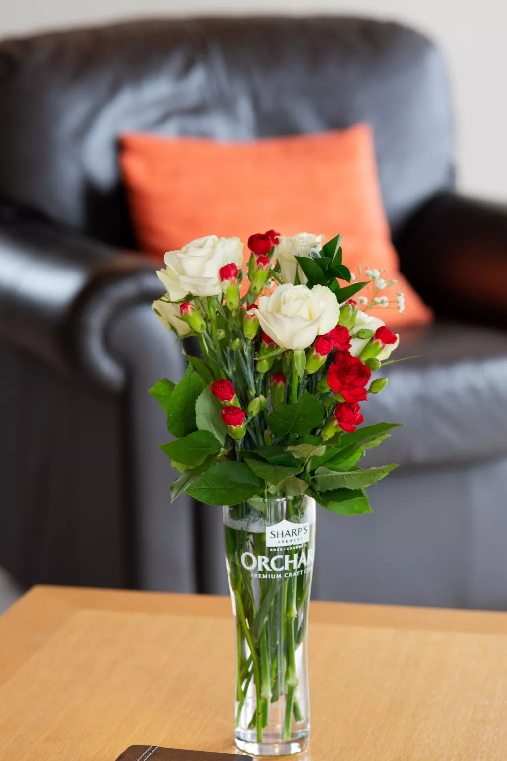 Whitsand Bay Lodge-Draußen