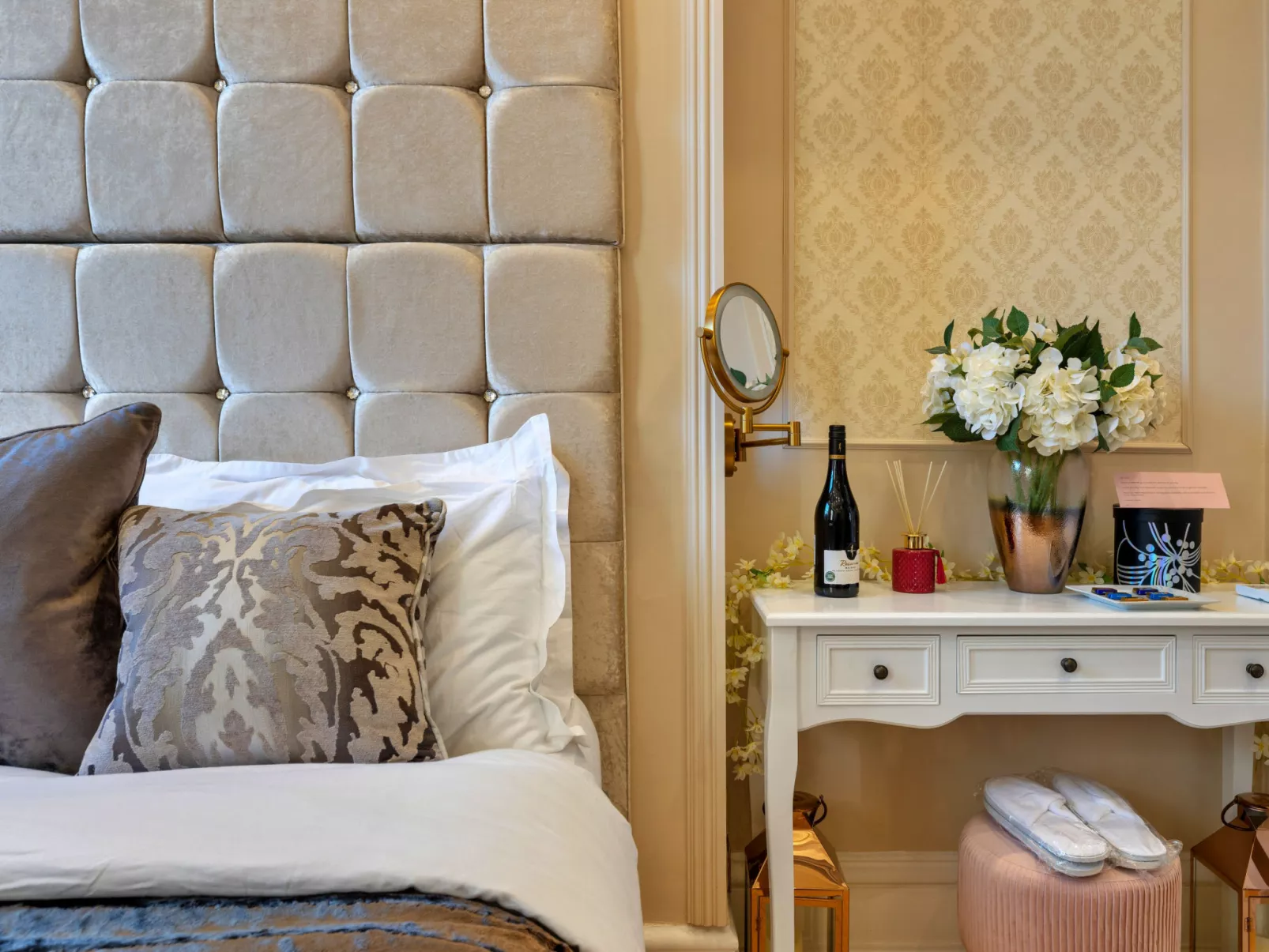 The Marylebone Marilyn-Inside