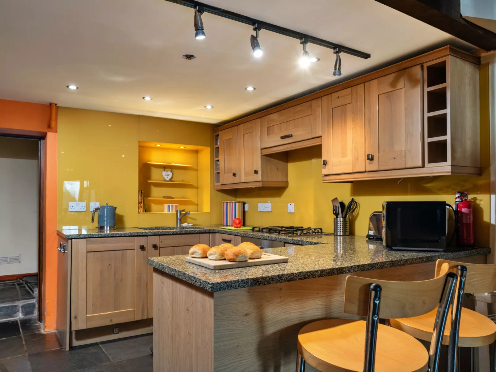 Dolwar Cottage-Inside