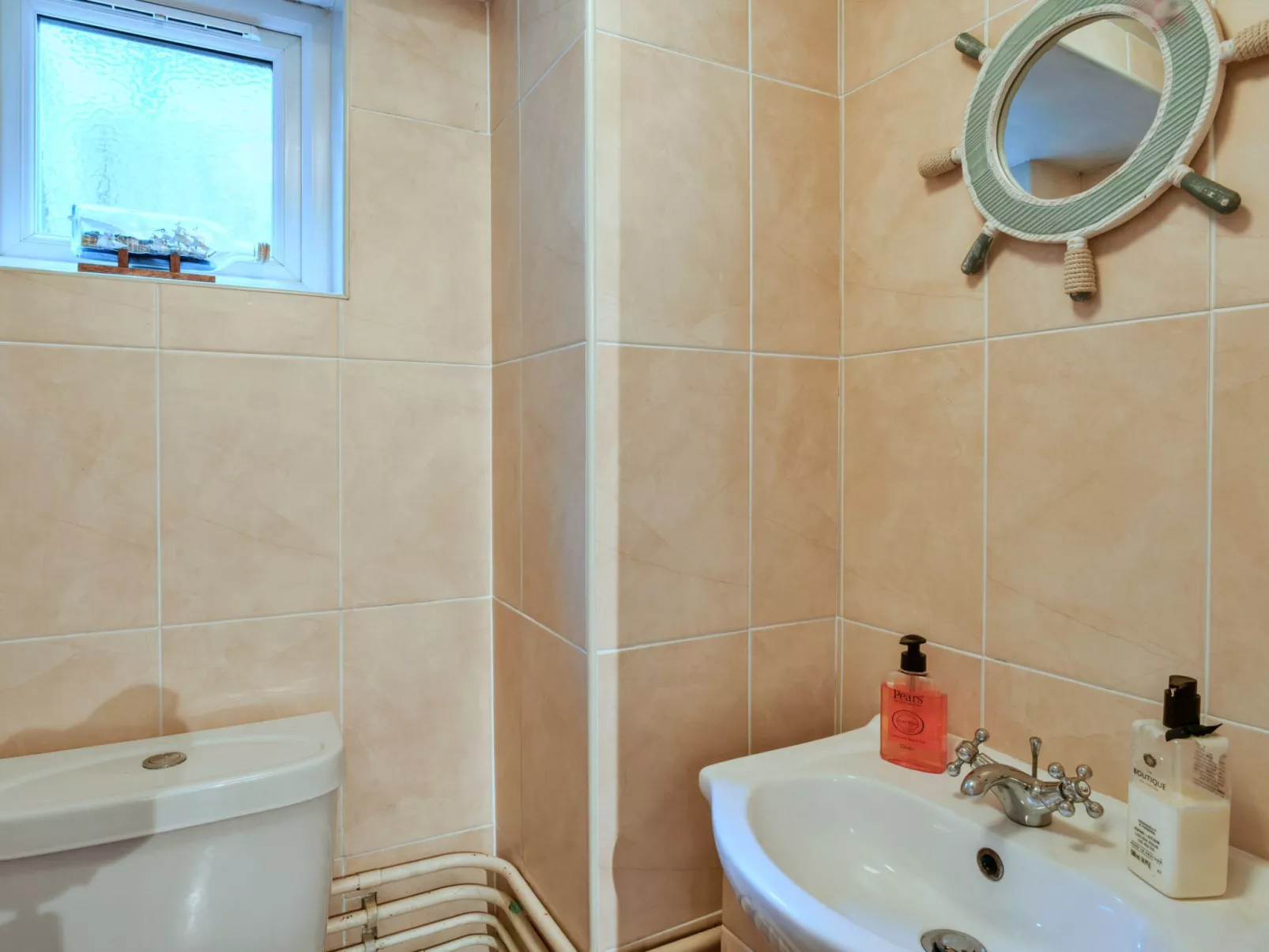 Nor Nour, Cawsand-Dedans