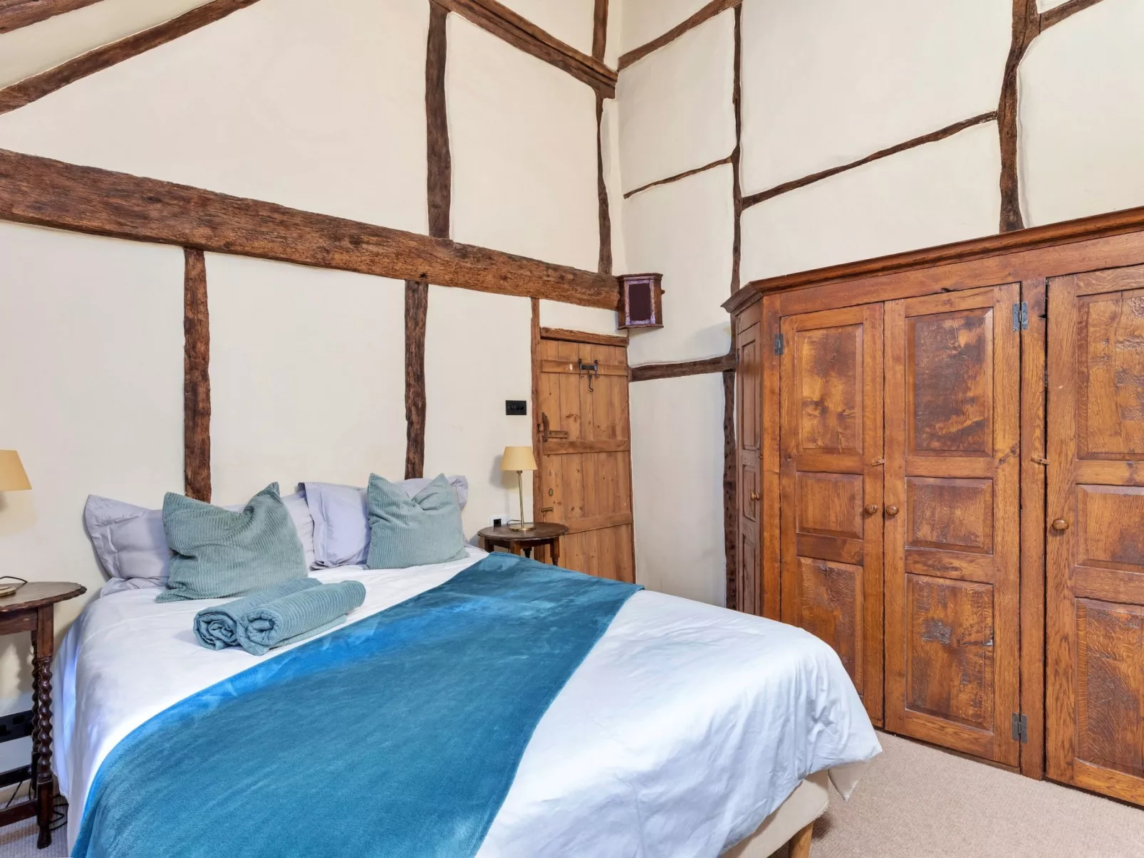 Sandhill Cottage with Hot Tub-Inside